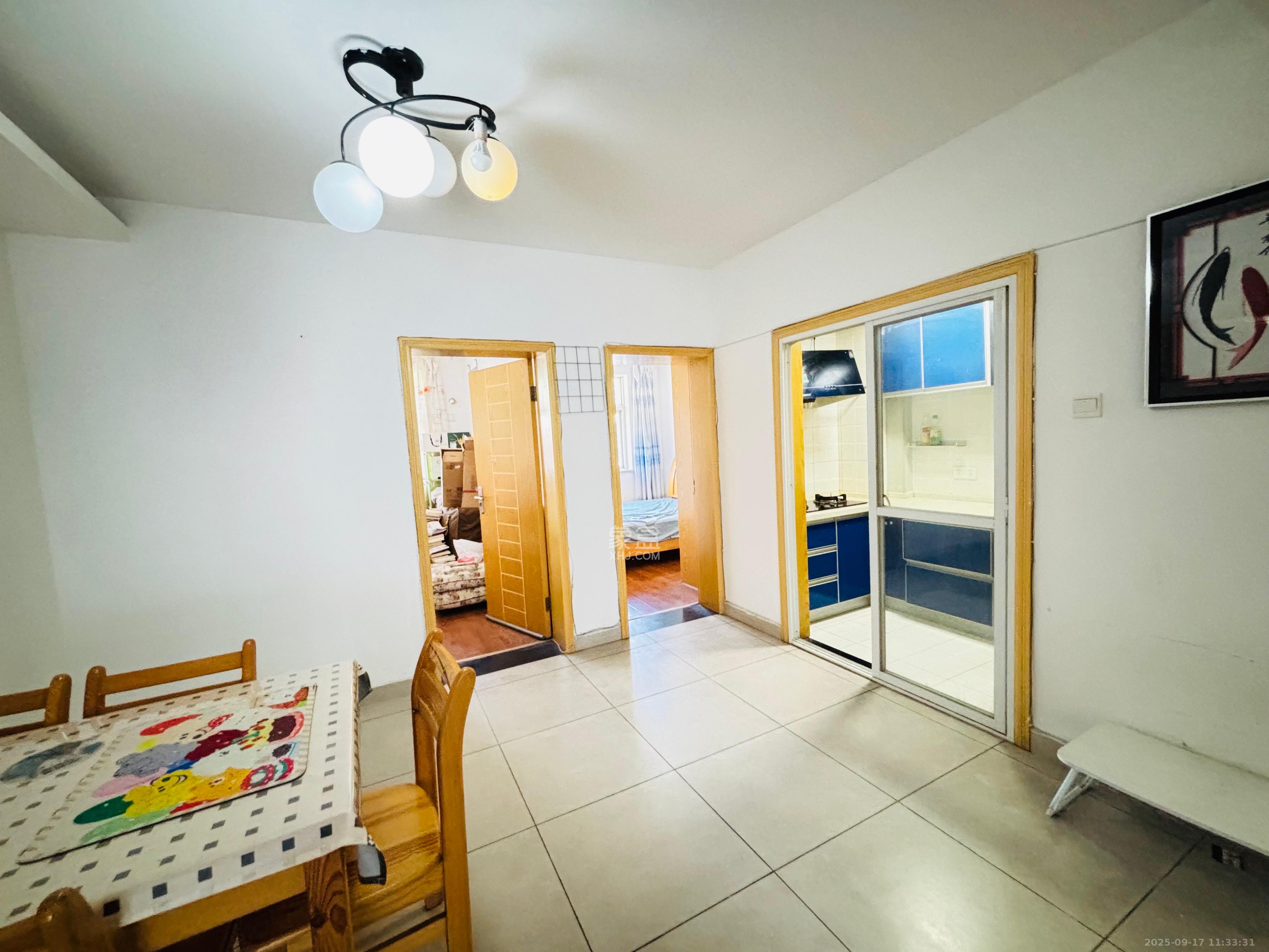 湘瑞家园 3室2厅1卫 1400.0元/月 湘瑞家园 3室2厅1卫 1400.0元/月室内图