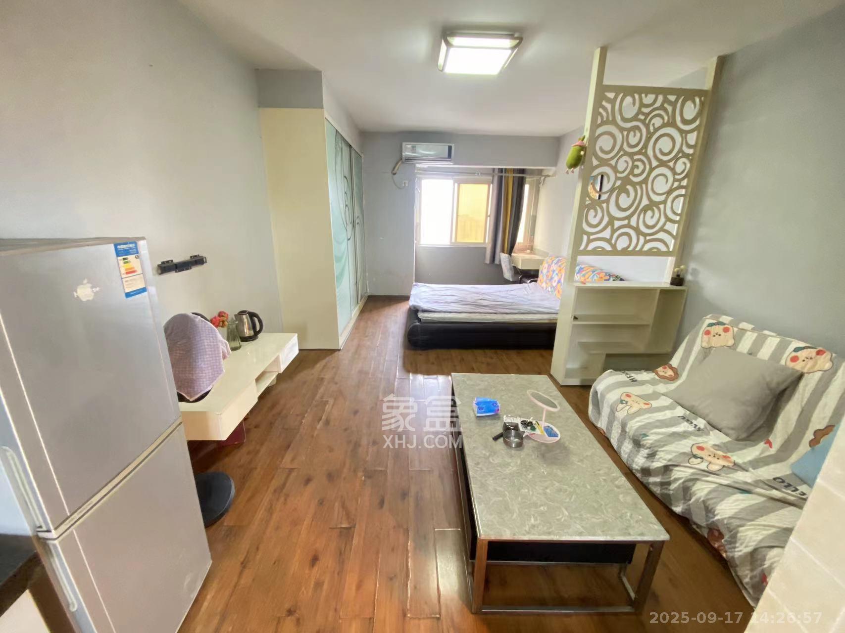 巧克力空间(建鸿达现代大厦) 1室1厅1卫 1200.0元/月 巧克力空间(建鸿达现代大厦) 1室1厅1卫 1200.0元/月室内图