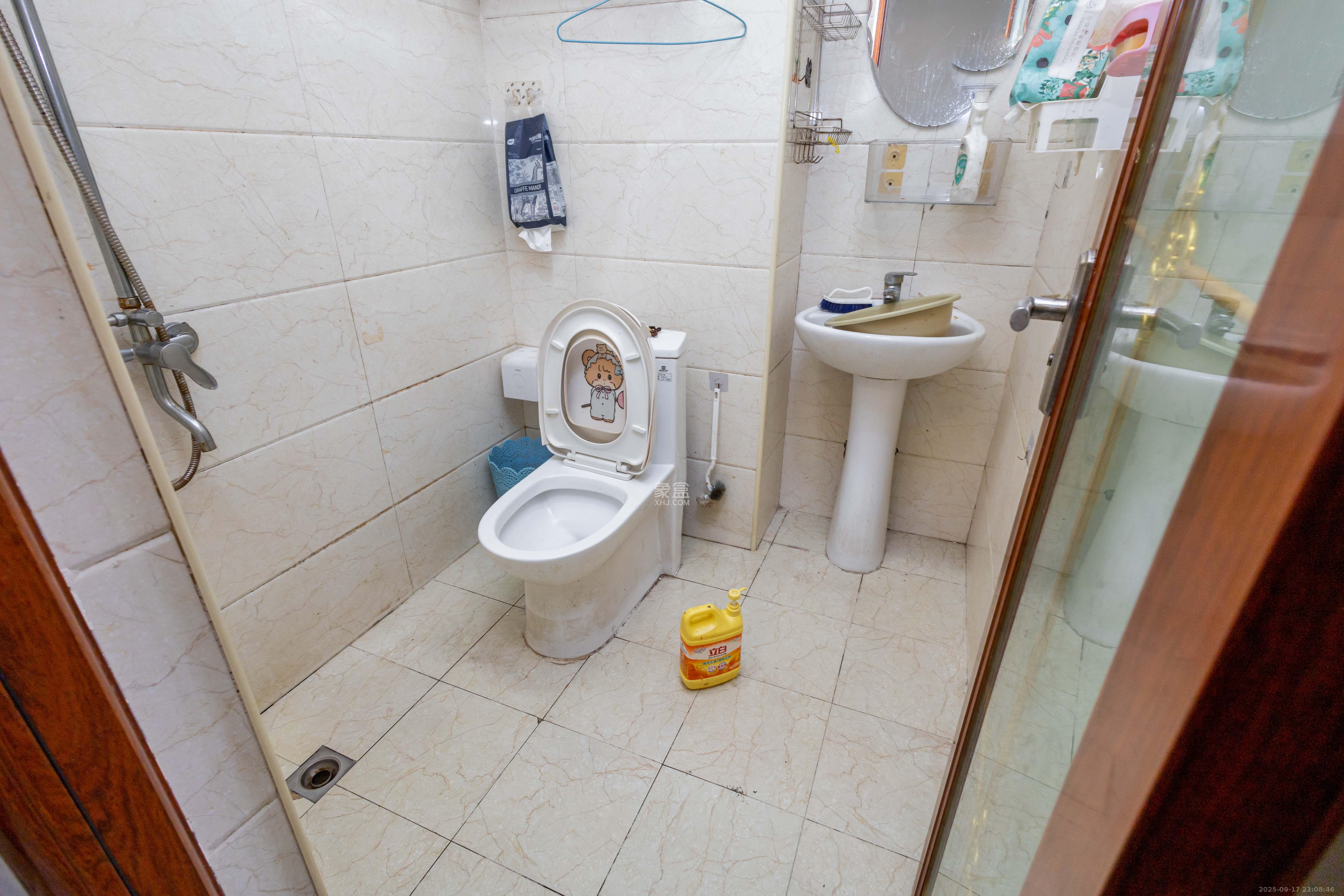 方略90公馆 1室1厅1卫 20.0万 方略90公馆 1室1厅1卫 20.0万卫生间