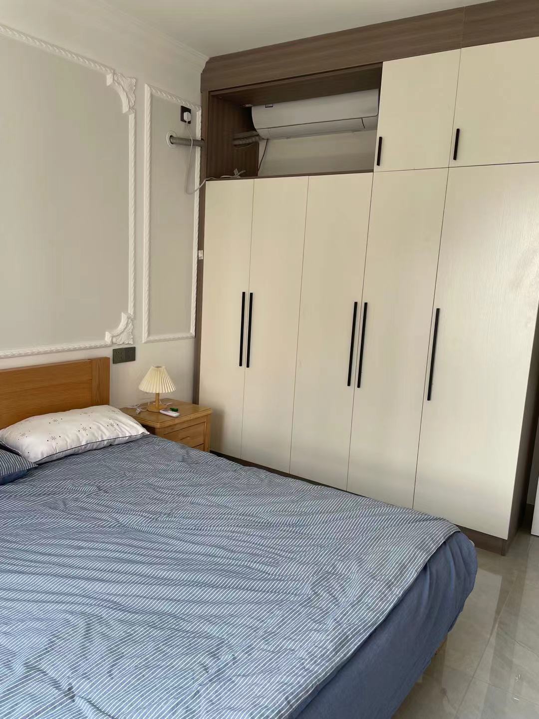 绿地海德公馆  3室2厅2卫    3300.0元/月 绿地海德公馆  3室2厅2卫    3300.0元/月室内图