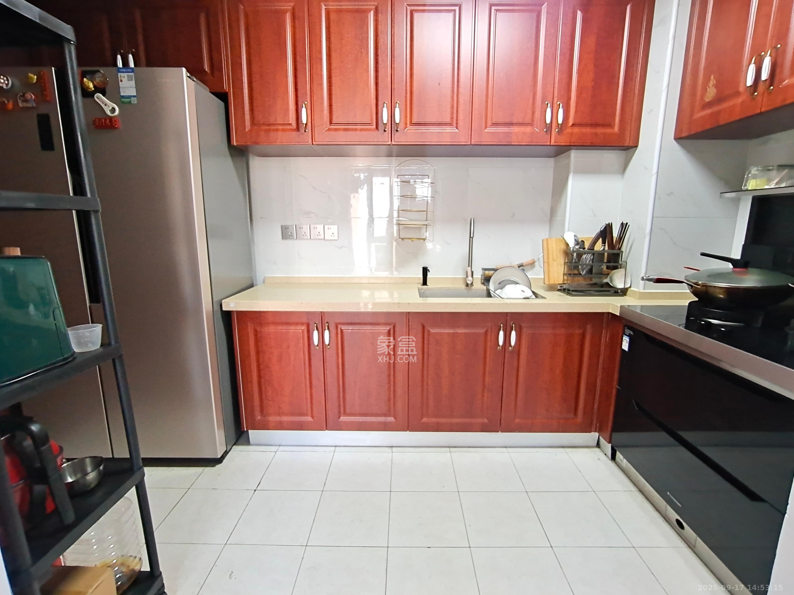 恒大绿洲 3室2厅2卫 3600.0元/月 恒大绿洲 3室2厅2卫 3600.0元/月室内图