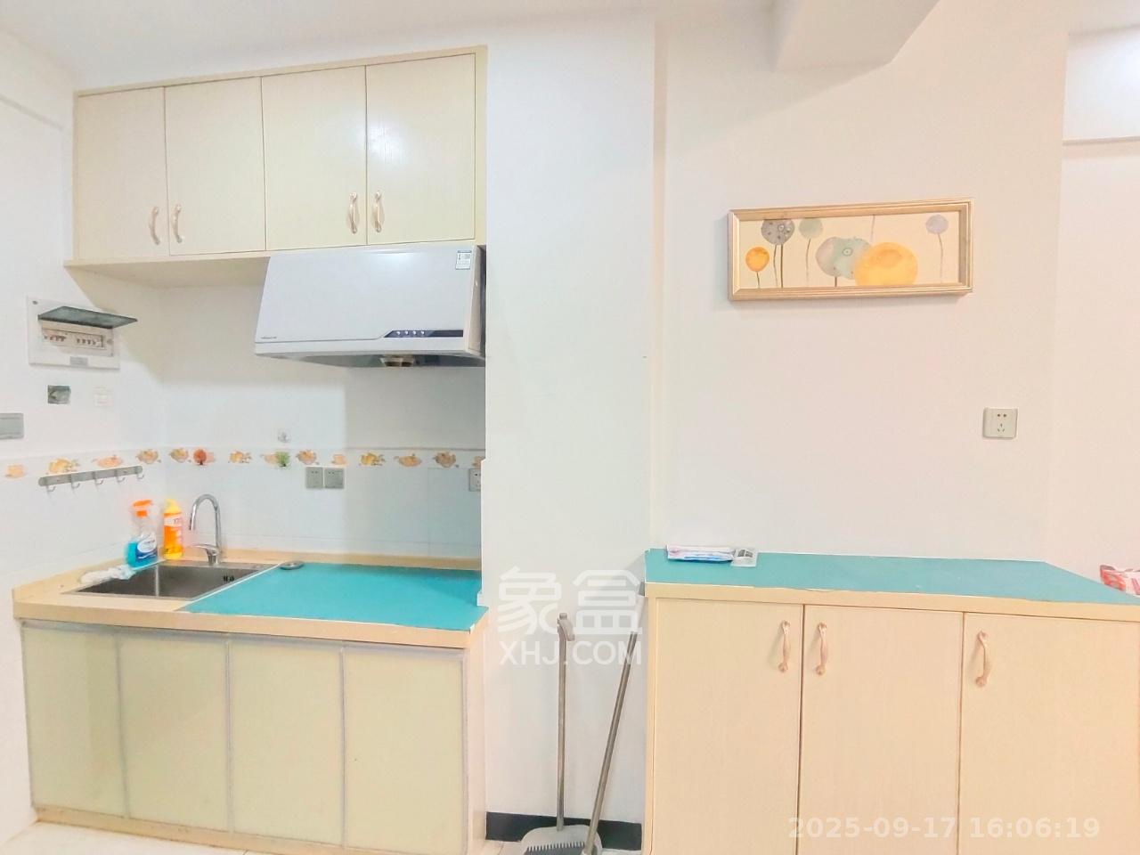 高升时代广场(冠铭商务中心) 1室1厅1卫 1300.0元/月 高升时代广场(冠铭商务中心) 1室1厅1卫 1300.0元/月室内图