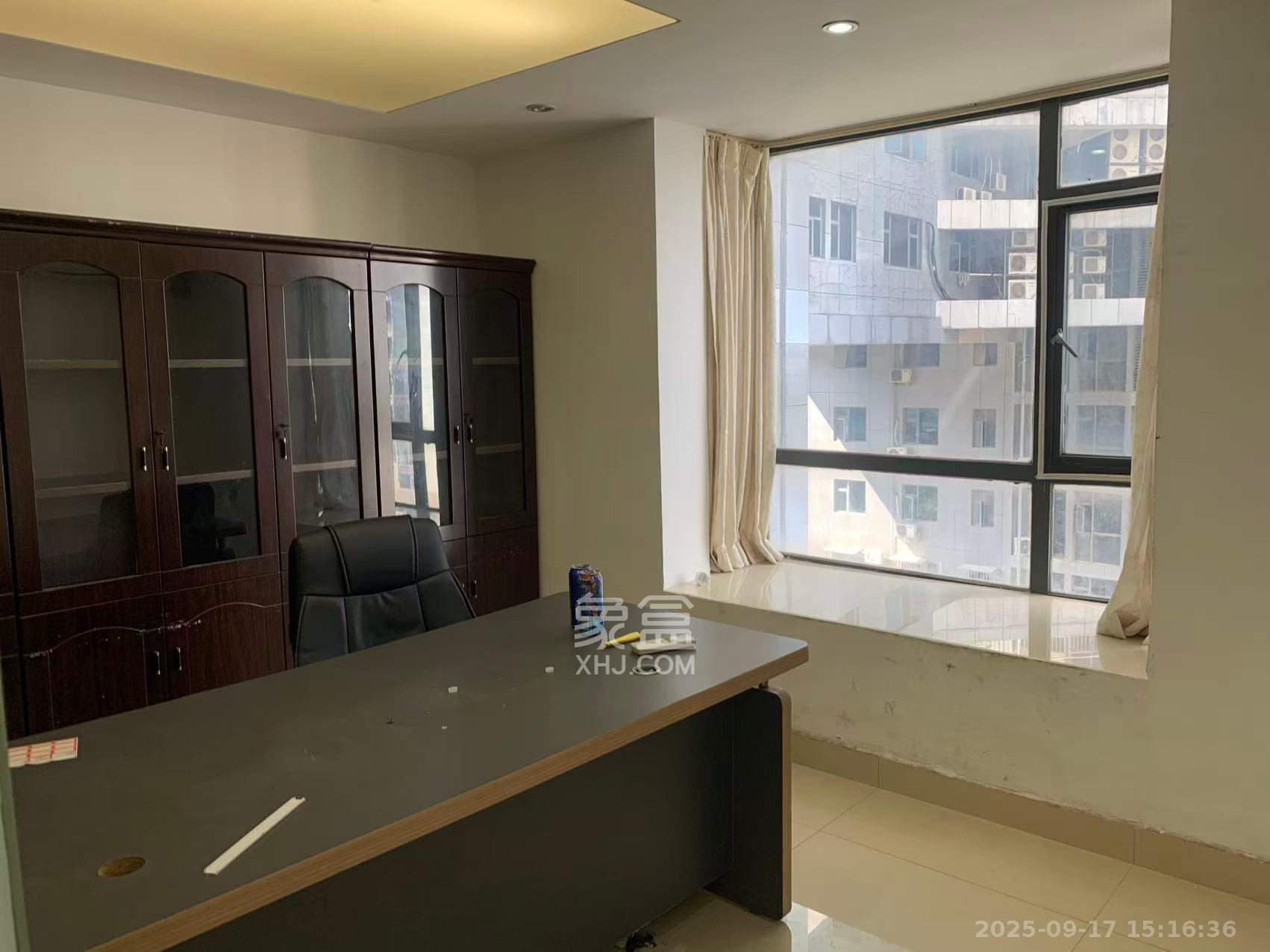 新时代广场  3室2厅1卫    3000.0元/月 新时代广场  3室2厅1卫    3000.0元/月室内图