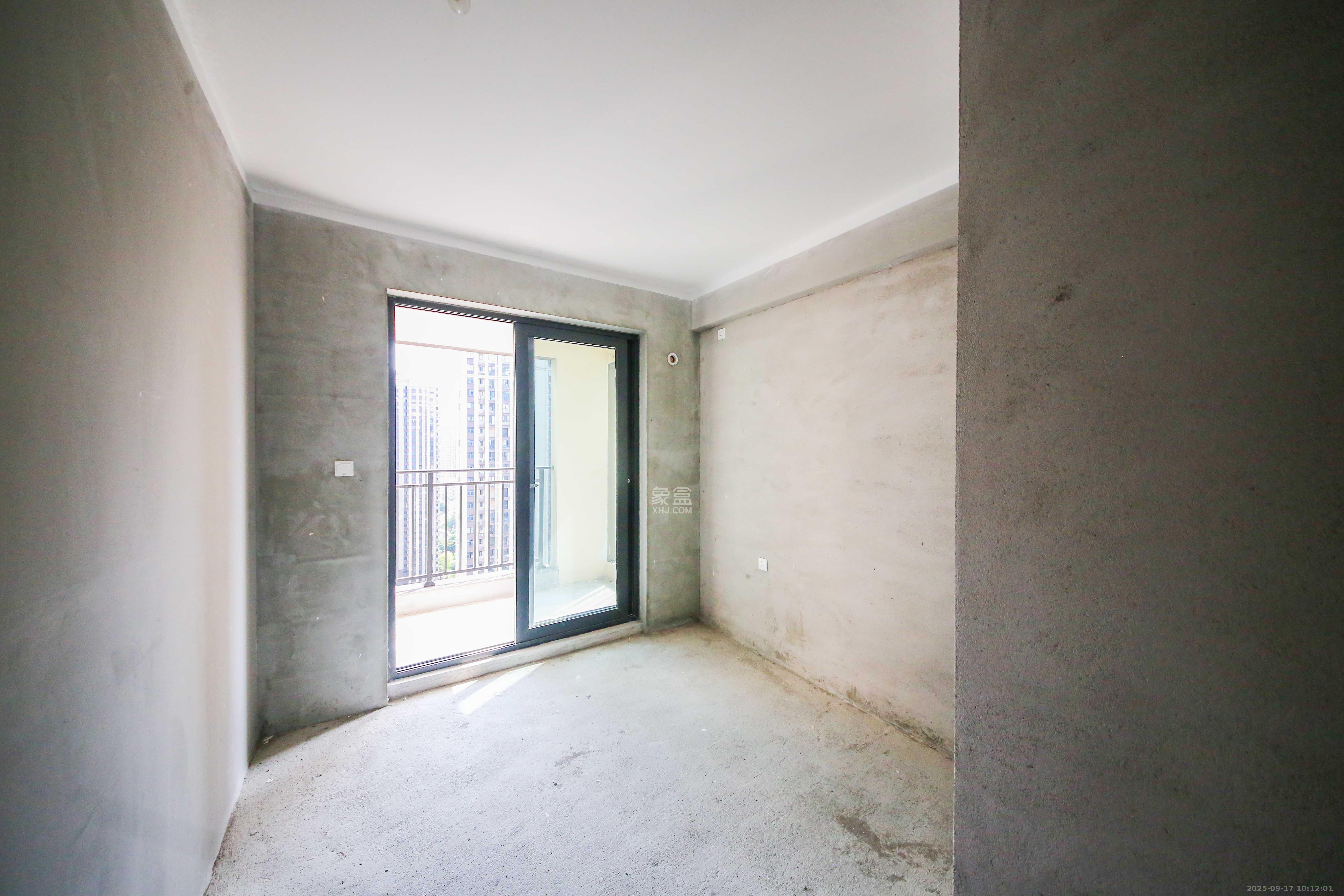 中建钰和城  4室2厅2卫   190.00万卧室