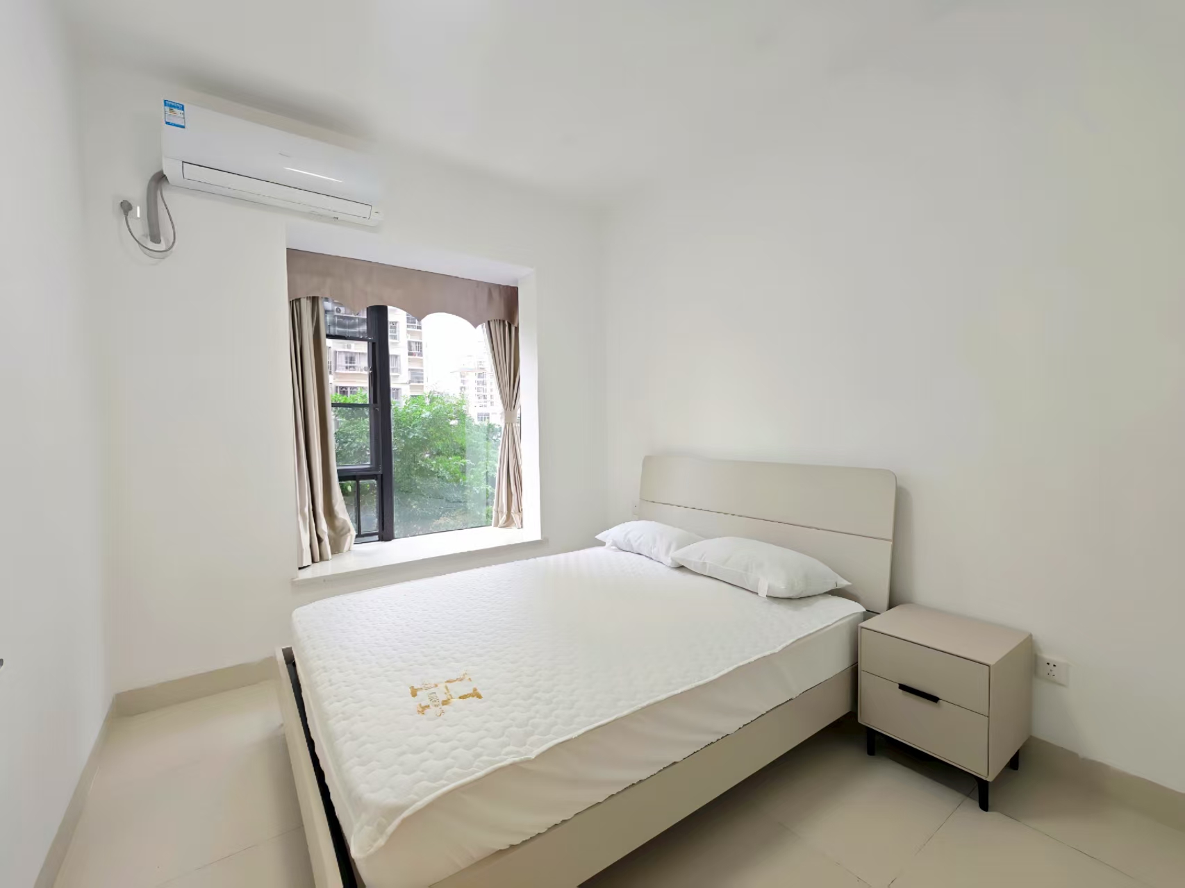 滨江海岸一期 3室2厅2卫 4000.0元/月 滨江海岸一期 3室2厅2卫 4000.0元/月室内图