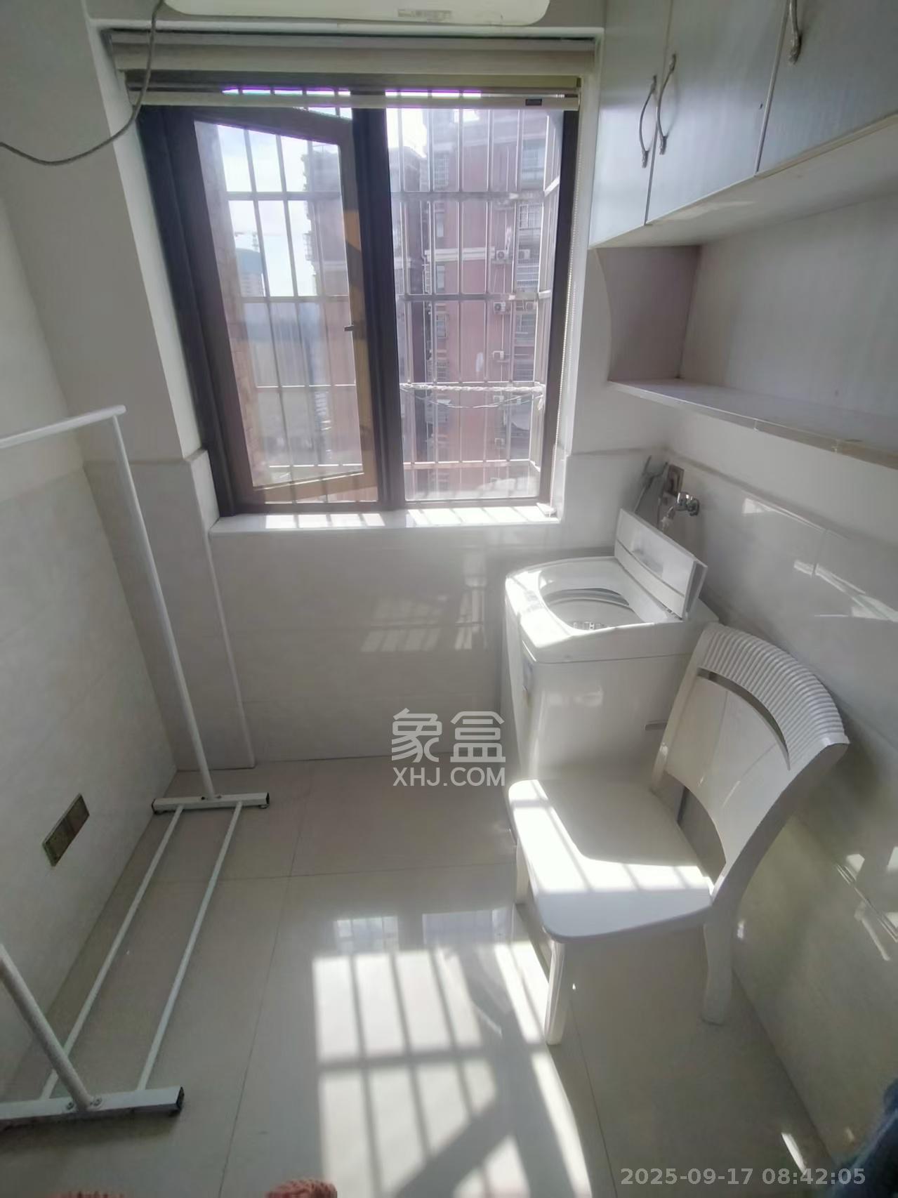 同鑫家园 1室1厅1卫 1500.0元/月 同鑫家园 1室1厅1卫 1500.0元/月室内图