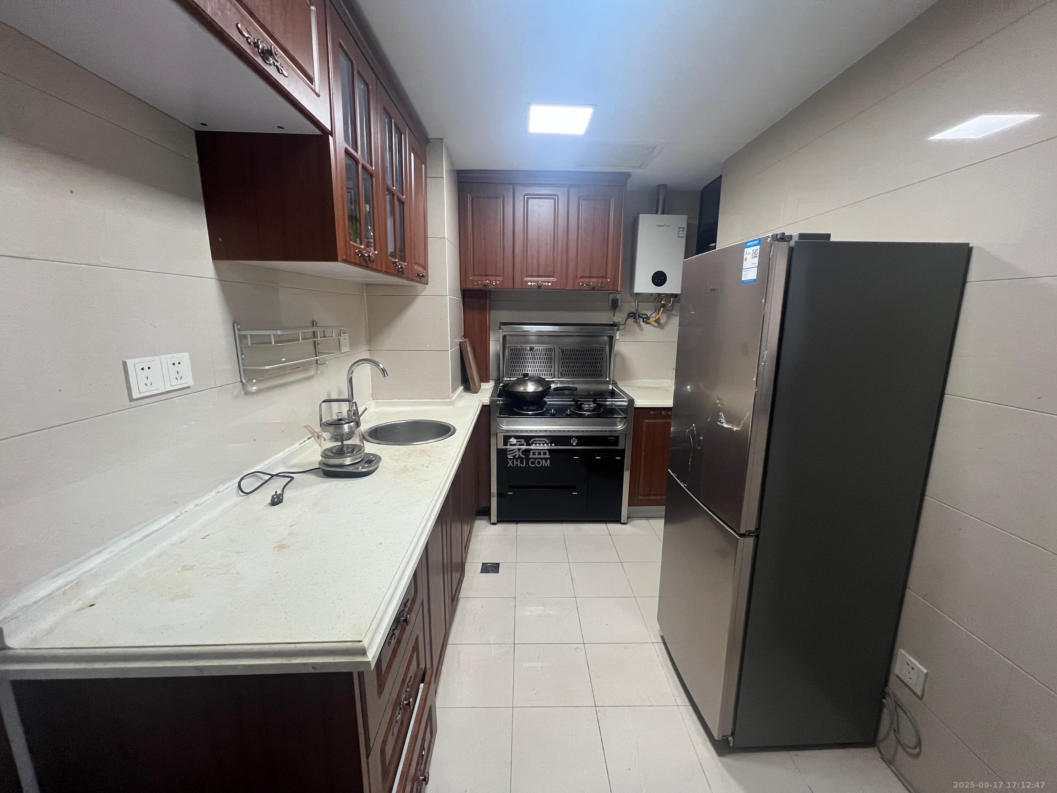 公园9号 2室2厅1卫 3500.0元/月 公园9号 2室2厅1卫 3500.0元/月室内图