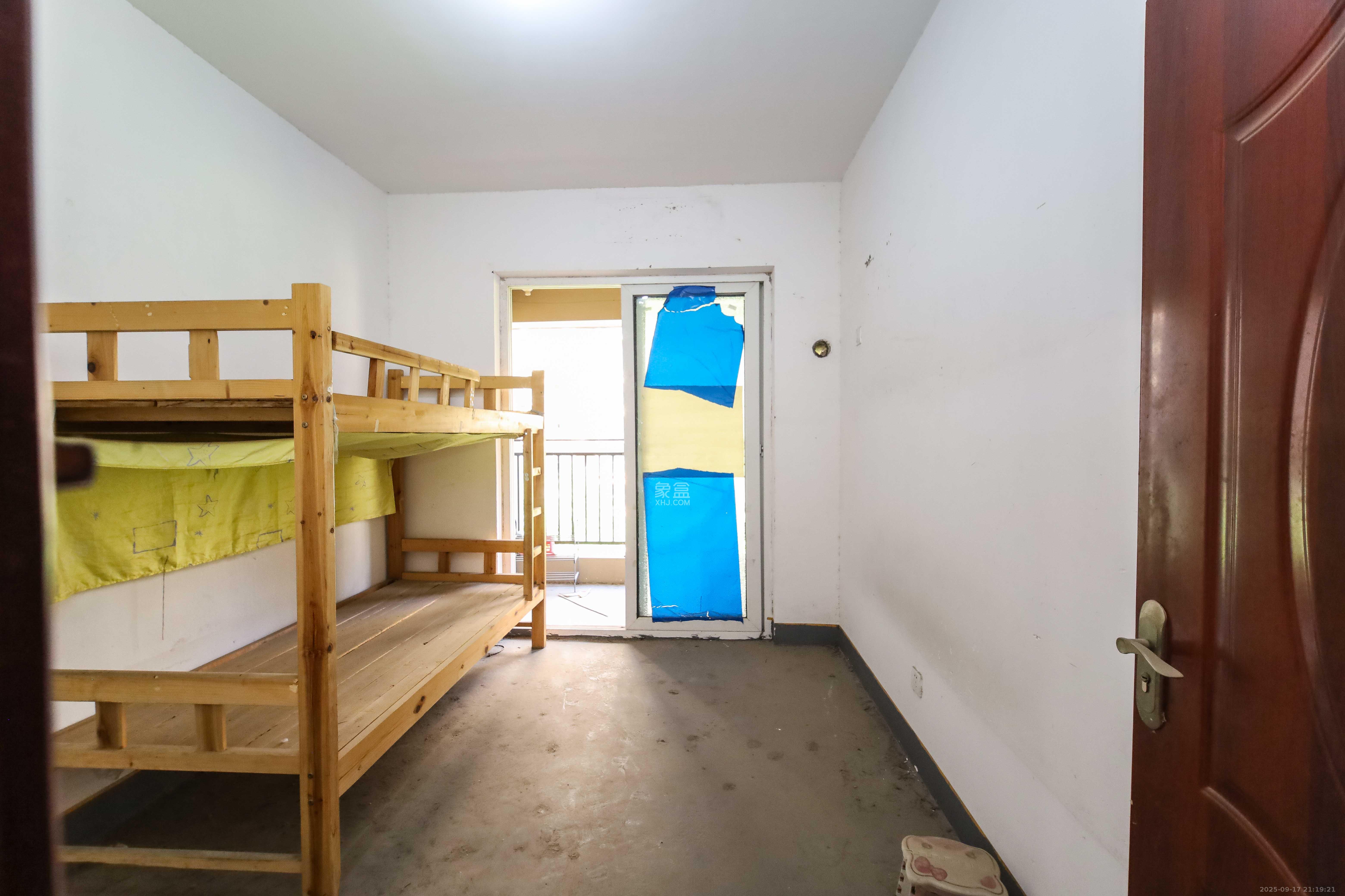 上河国际C区 3室2厅2卫 125.0万 上河国际C区 3室2厅2卫 125.0万卧室