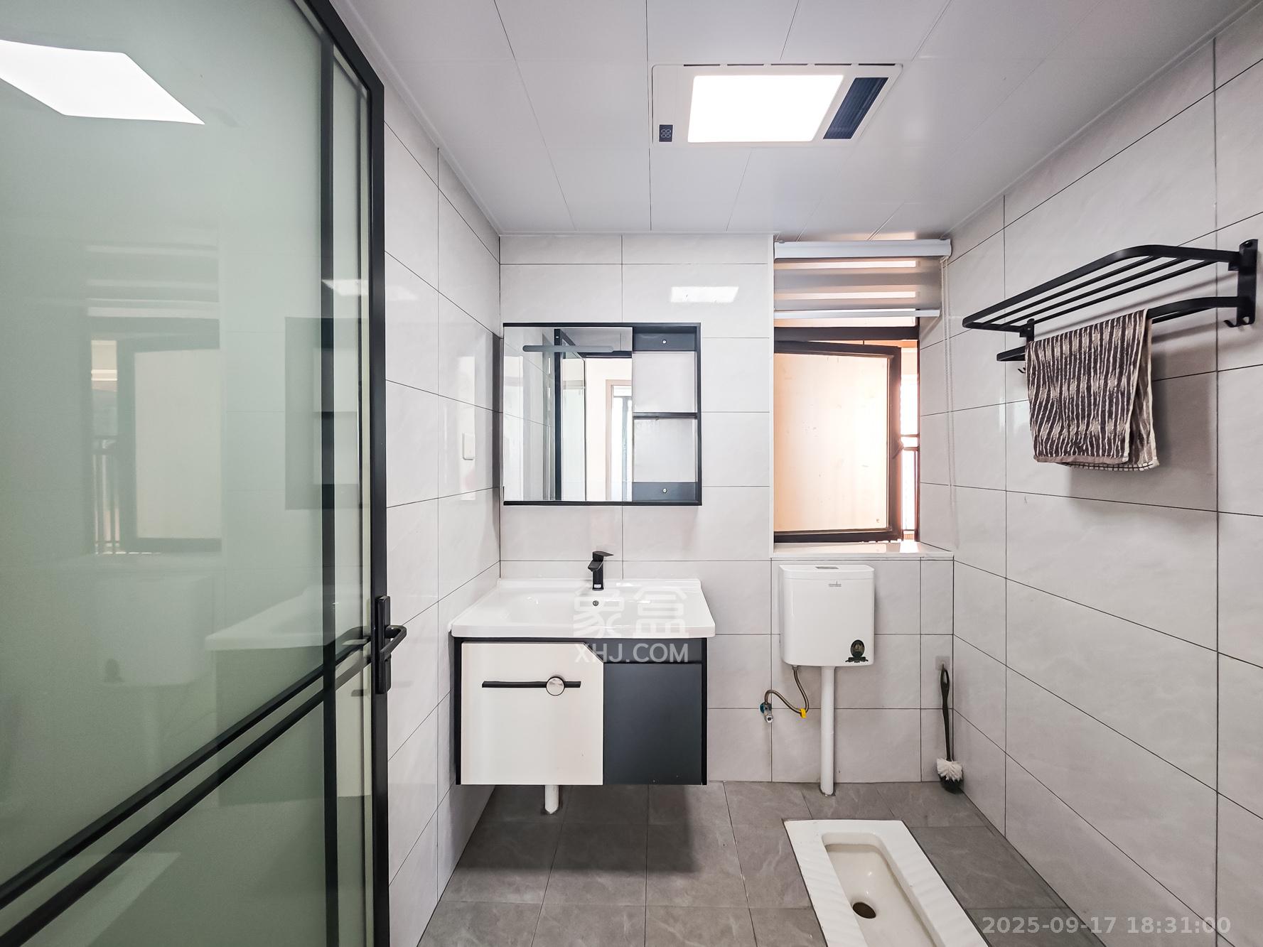 青竹湖曦园  3室2厅1卫    80.88万 青竹湖曦园  3室2厅1卫    80.88万卫生间