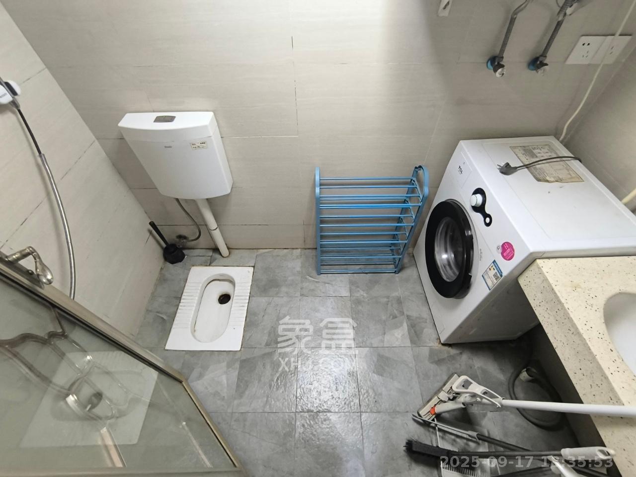 洋湖时代  1室1厅1卫    1300.0元/月 洋湖时代  1室1厅1卫    1300.0元/月室内图