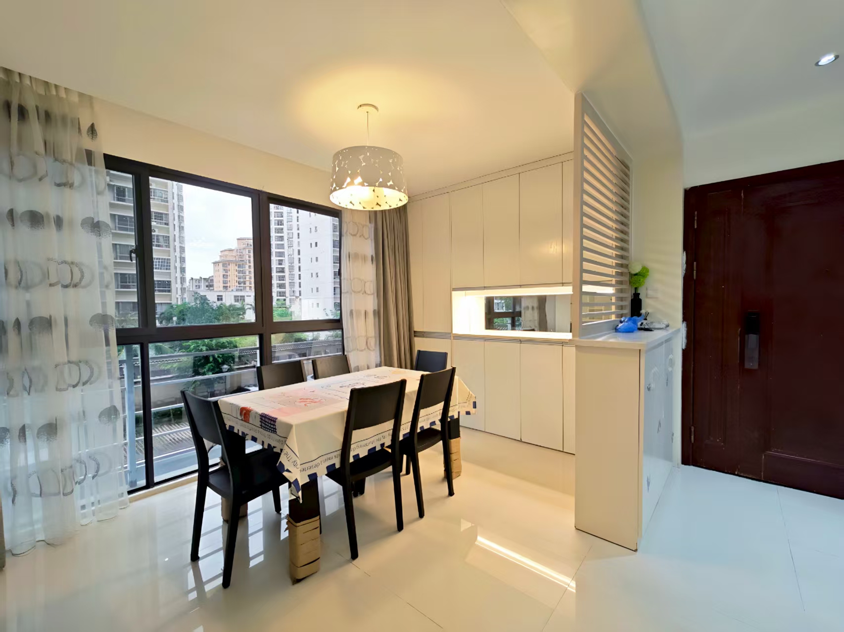 滨江海岸一期 3室2厅2卫 4000.0元/月 滨江海岸一期 3室2厅2卫 4000.0元/月室内图