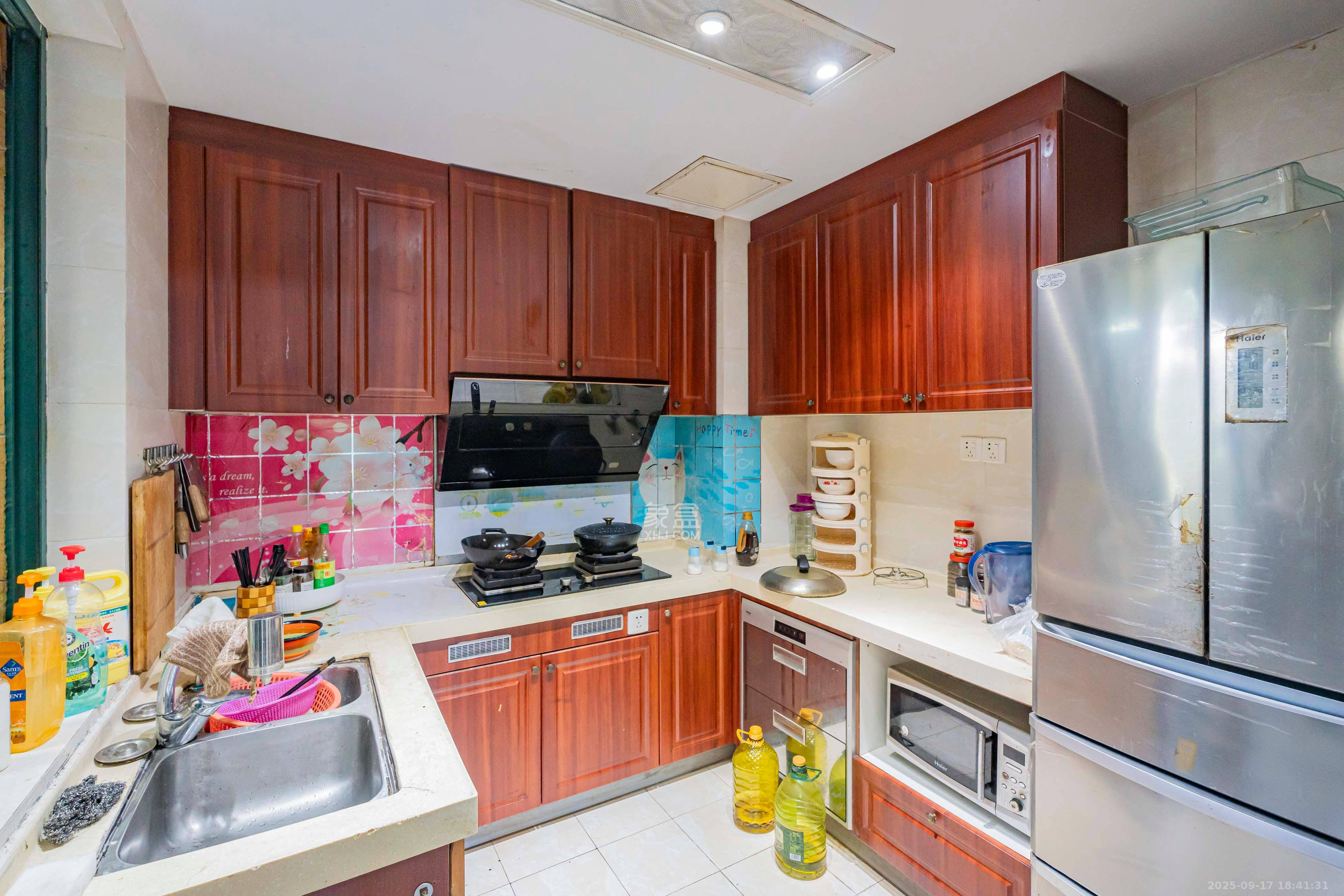 恒大雅苑 3室2厅1卫 81.0万 恒大雅苑 3室2厅1卫 81.0万厨房