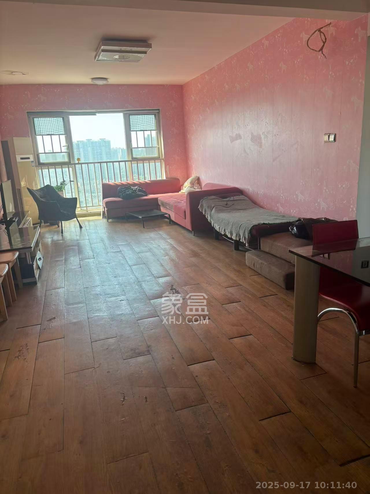 佳天瑞宁花园  3室2厅2卫    2600.0元/月 佳天瑞宁花园  3室2厅2卫    2600.0元/月室内图