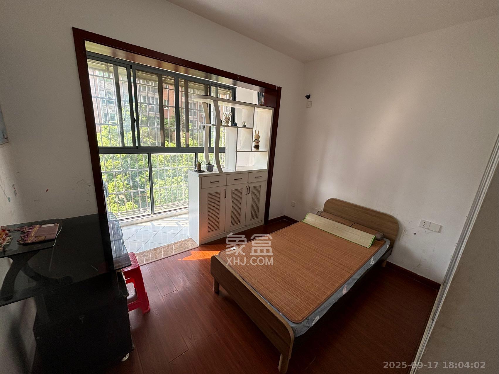 鸿基橄榄君庭 3室2厅1卫 2300.0元/月 鸿基橄榄君庭 3室2厅1卫 2300.0元/月室内图