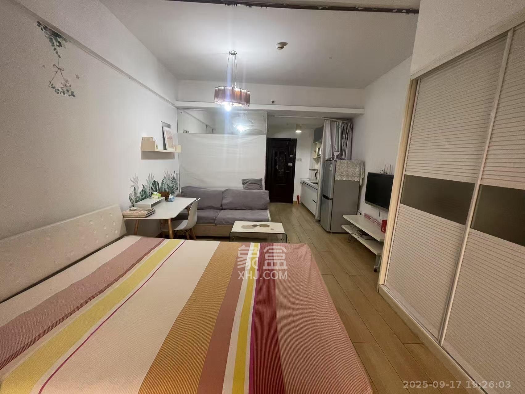 七彩丽都 1室1厅1卫 2000.0元/月 七彩丽都 1室1厅1卫 2000.0元/月室内图