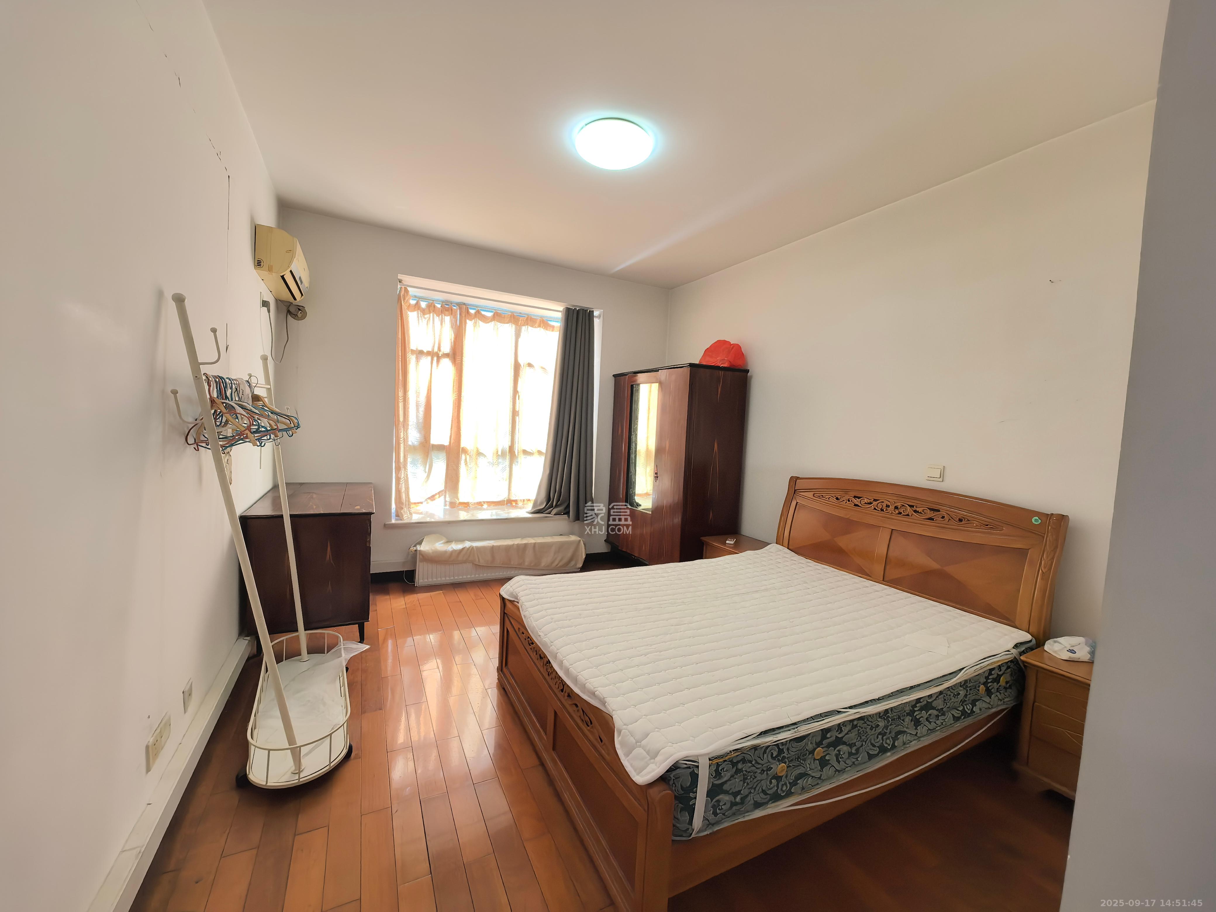 书香名邸  2室2厅1卫    2500.0元/月室内图