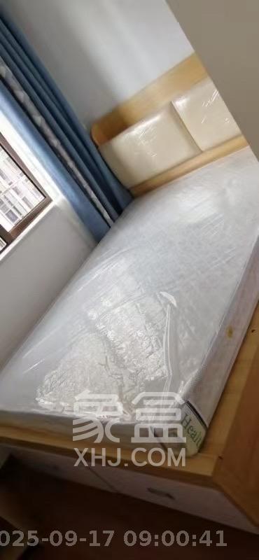 新长海广场  3室2厅1卫    2300.0元/月室内图