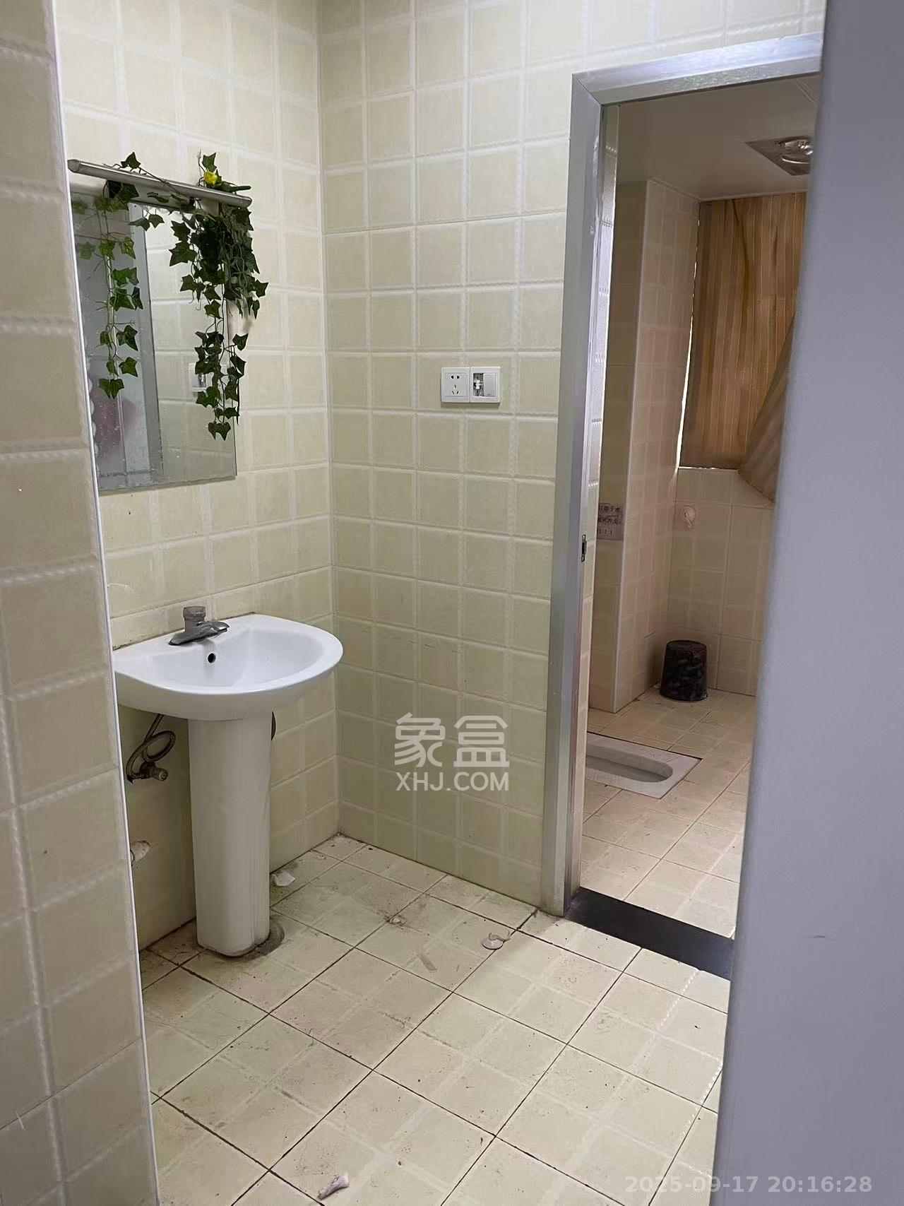 高升金典 3室1厅1卫 2400.0元/月 高升金典 3室1厅1卫 2400.0元/月室内图