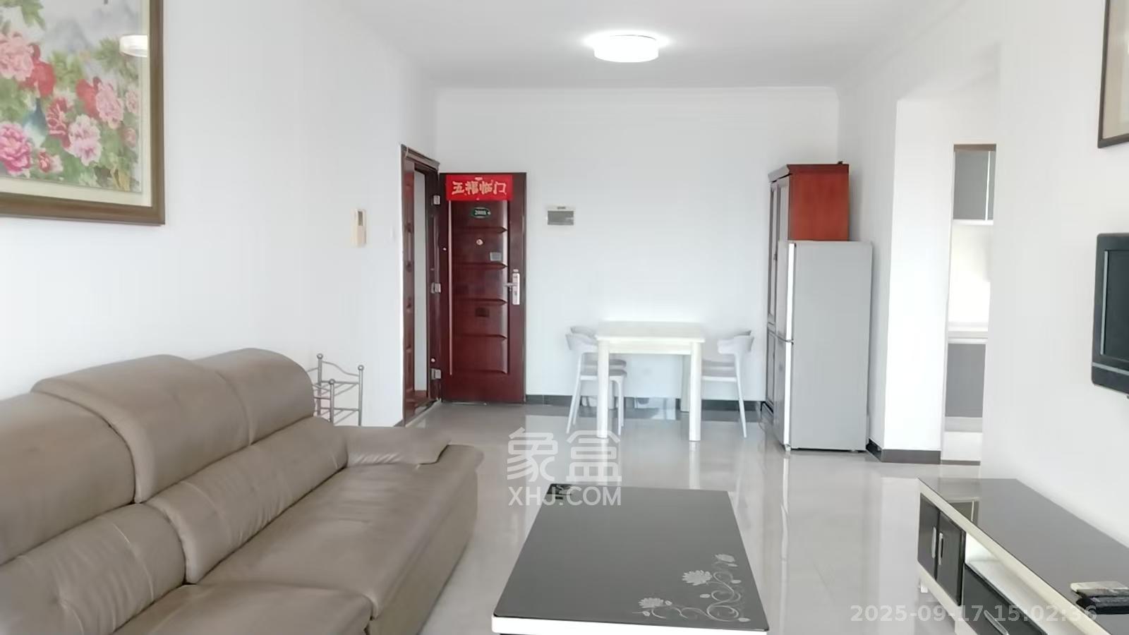 湘府东苑  2室1厅1卫    60.0万 湘府东苑  2室1厅1卫    60.0万客厅