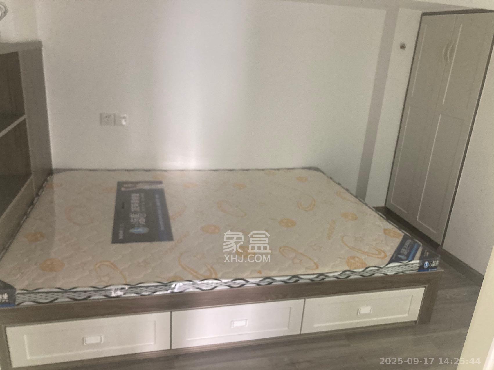 润和滨江府  2室2厅1卫   1900.00元/月室内图