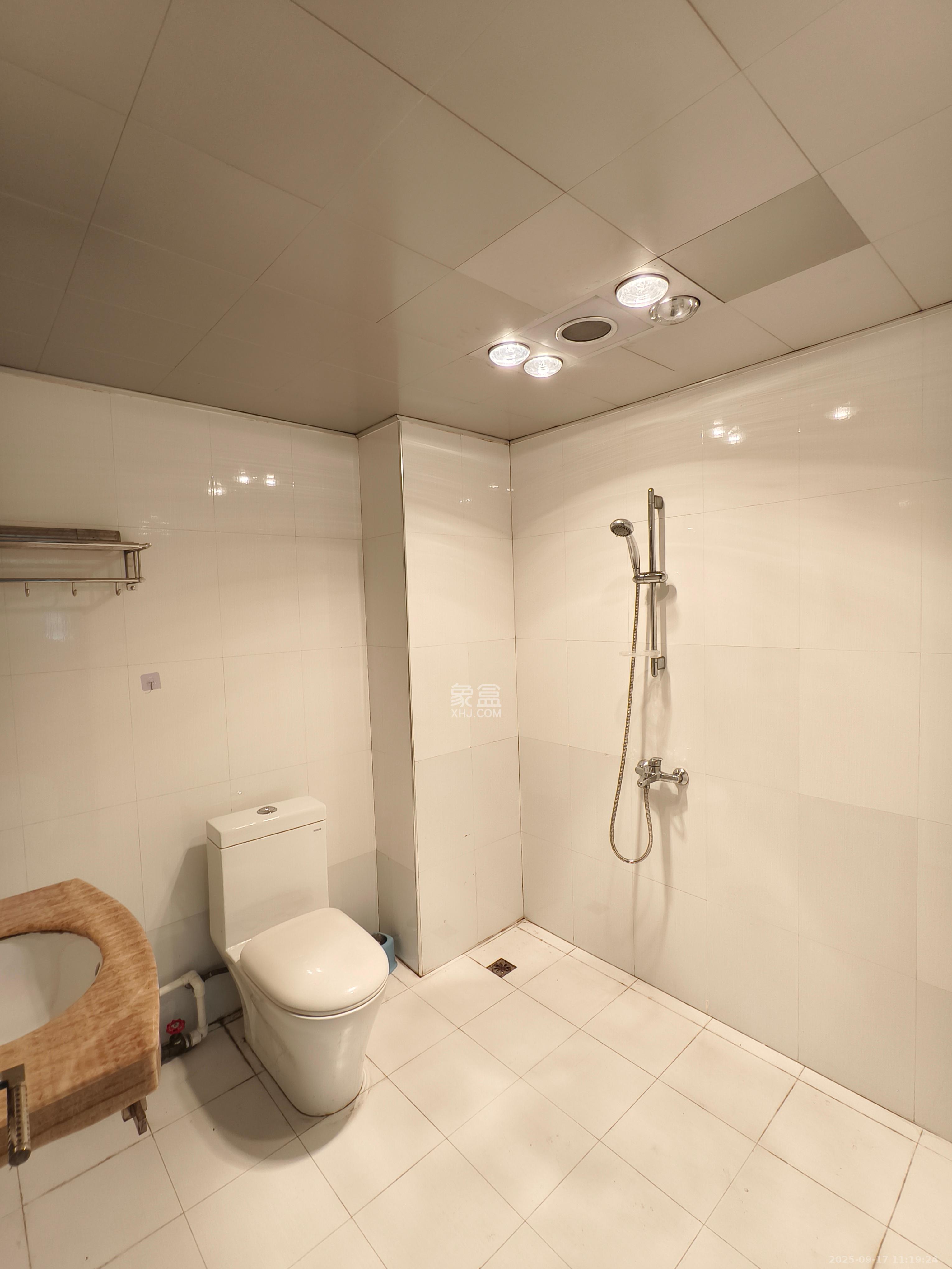 留香雅苑 3室2厅2卫 2580.0元/月 留香雅苑 3室2厅2卫 2580.0元/月室内图