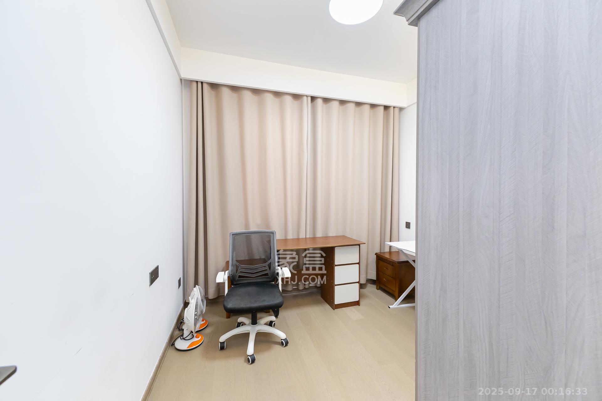 金富湘江悦城  1室0厅0卫    132.0万 金富湘江悦城  1室0厅0卫    132.0万卧室