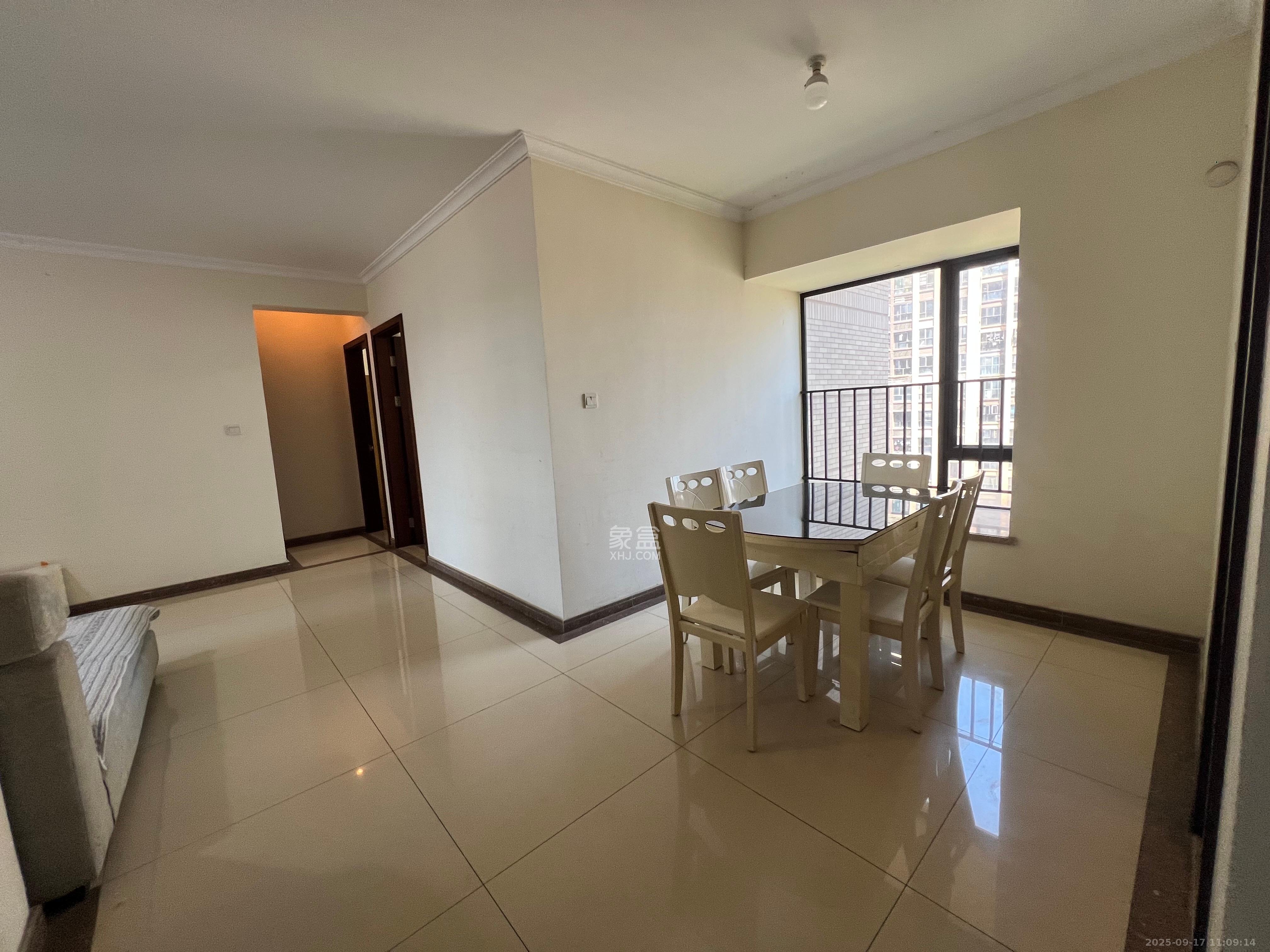 时代倾城一期  3室2厅1卫    2200.0元/月室内图