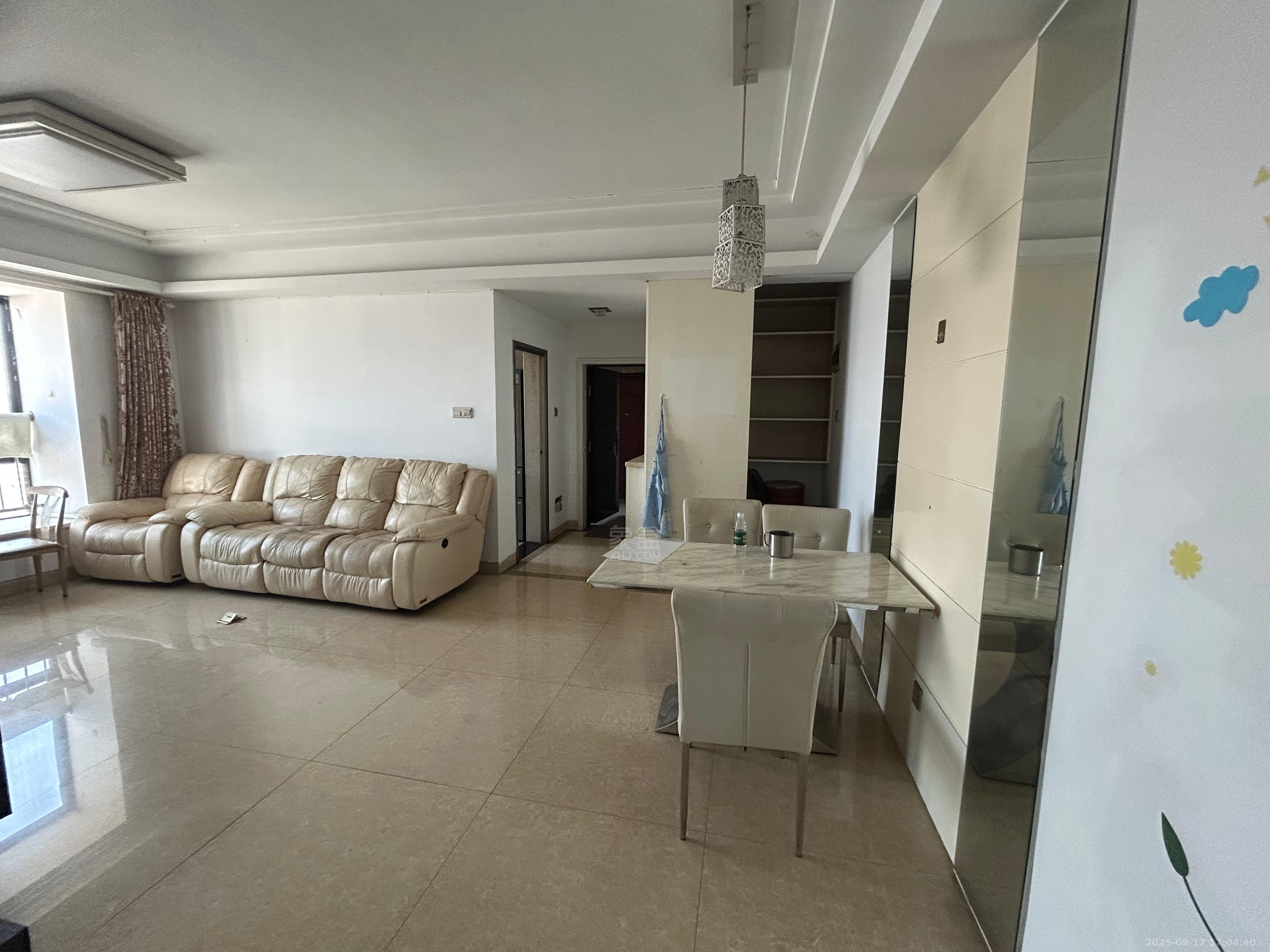 东景紫映  2室1厅1卫   2200.00元/月室内图