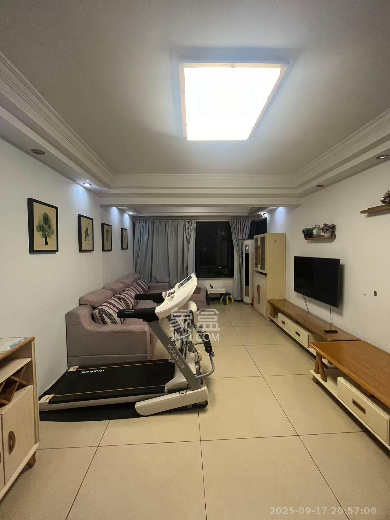 鑫远湘府华城 3室2厅1卫 2500.0元/月 鑫远湘府华城 3室2厅1卫 2500.0元/月室内图