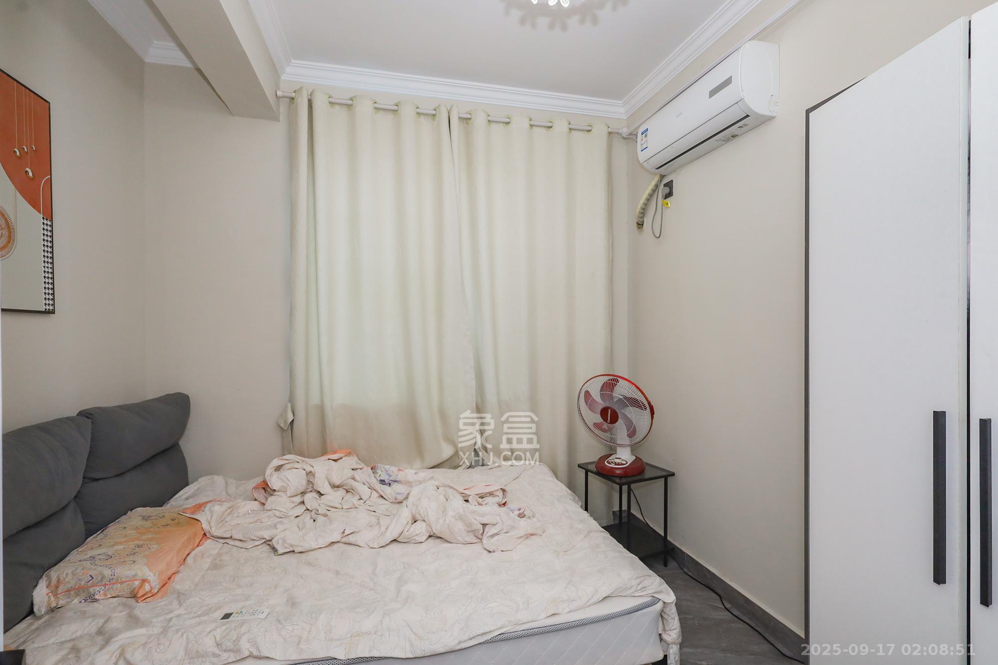 滨江海棠湾 3室2厅1卫 90.0万 滨江海棠湾 3室2厅1卫 90.0万卧室