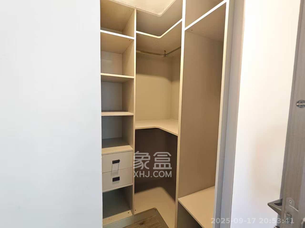 金茂建发泊悦  4室2厅2卫   4000.00元/月室内图