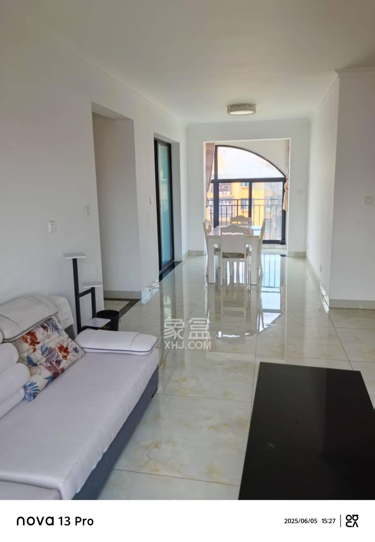 中信凯旋城(中信新城四期) 3室2厅1卫 1800.0元/月 中信凯旋城(中信新城四期) 3室2厅1卫 1800.0元/月室内图