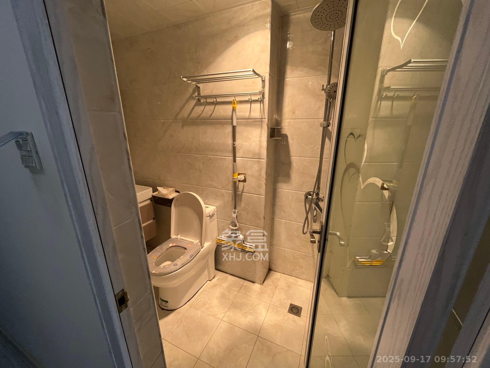 怡海星城 1室1厅1卫 900.0元/月 怡海星城 1室1厅1卫 900.0元/月室内图