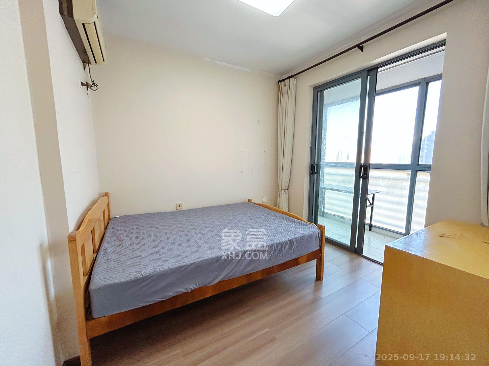 滨江君悦香邸  2室1厅1卫    2300.0元/月室内图