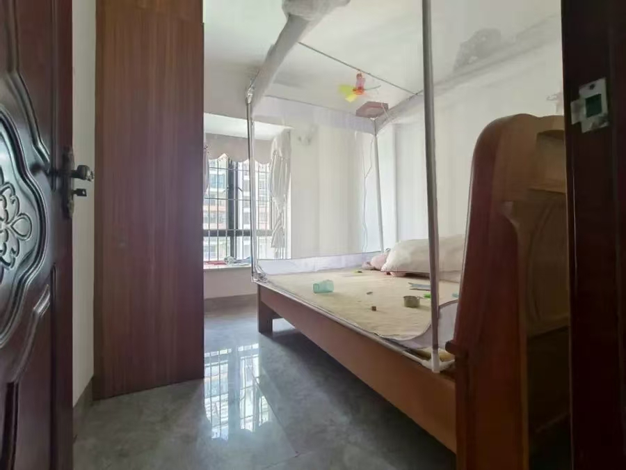 金东花园 4室2厅2卫 112.38万 金东花园 4室2厅2卫 112.38万室内图