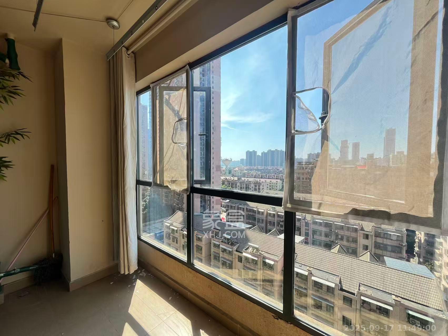 佳兆业时代广场  3室2厅1卫    2580.0元/月 佳兆业时代广场  3室2厅1卫    2580.0元/月室内图