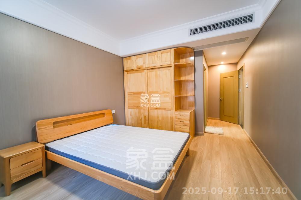 运达锦绣广场  3室2厅2卫    3500.0元/月室内图