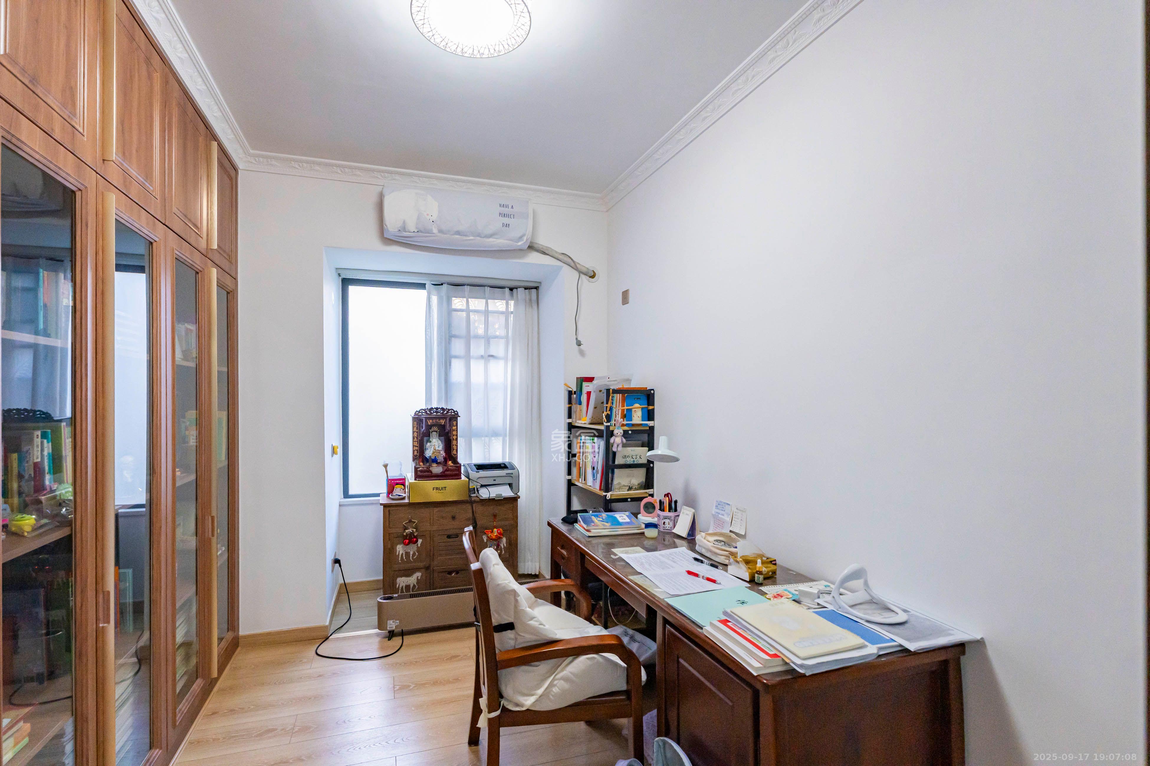 天健城 4室2厅2卫 4300.0元/月 天健城 4室2厅2卫 4300.0元/月室内图