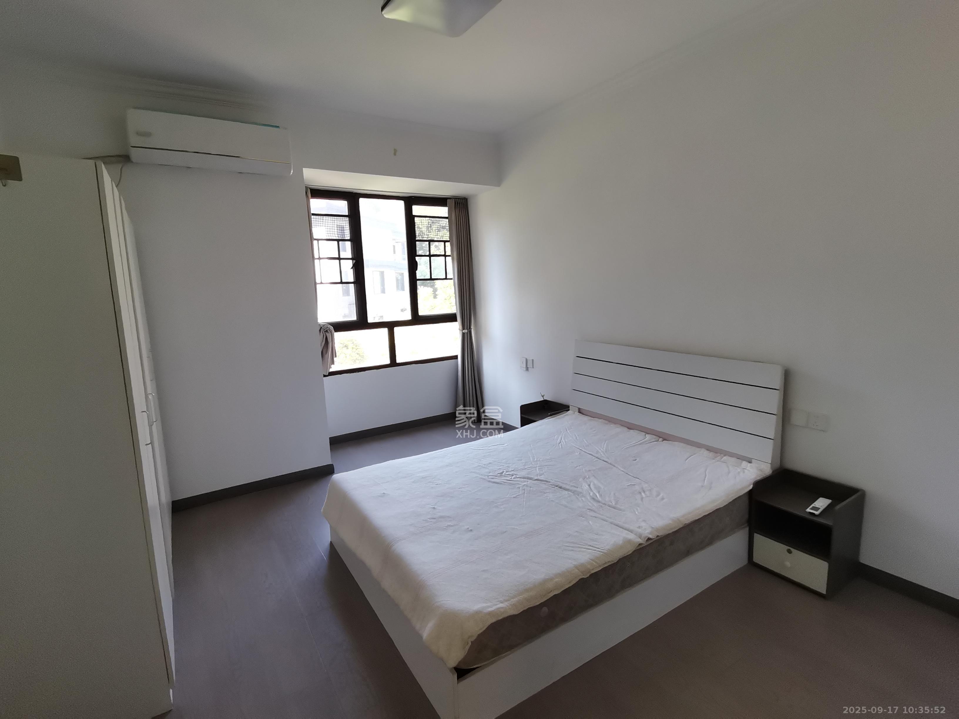 盛景谷山里  3室2厅2卫    2500.0元/月室内图