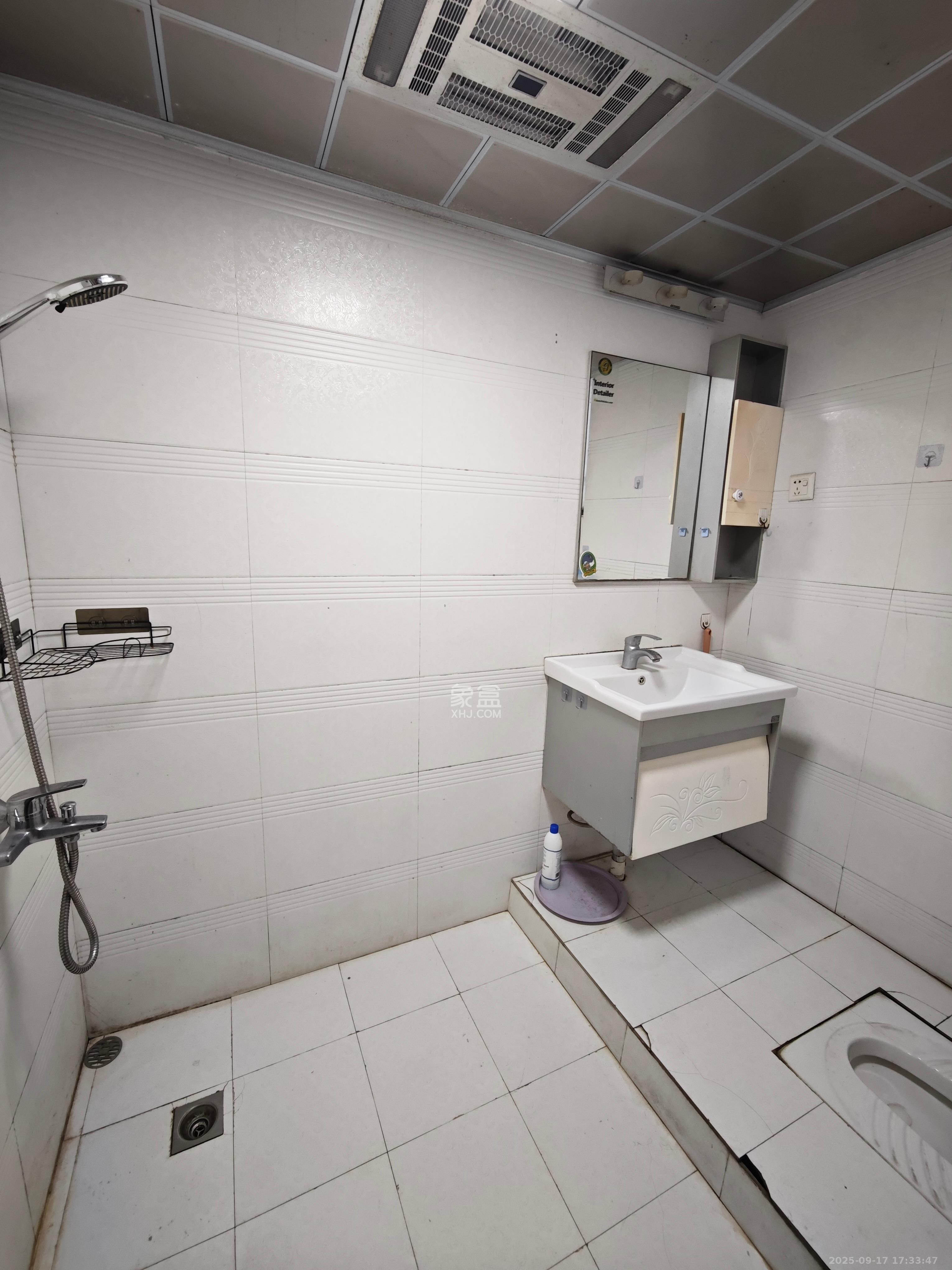 湘江世纪城悦江苑  1室2厅1卫    2500.0元/月室内图