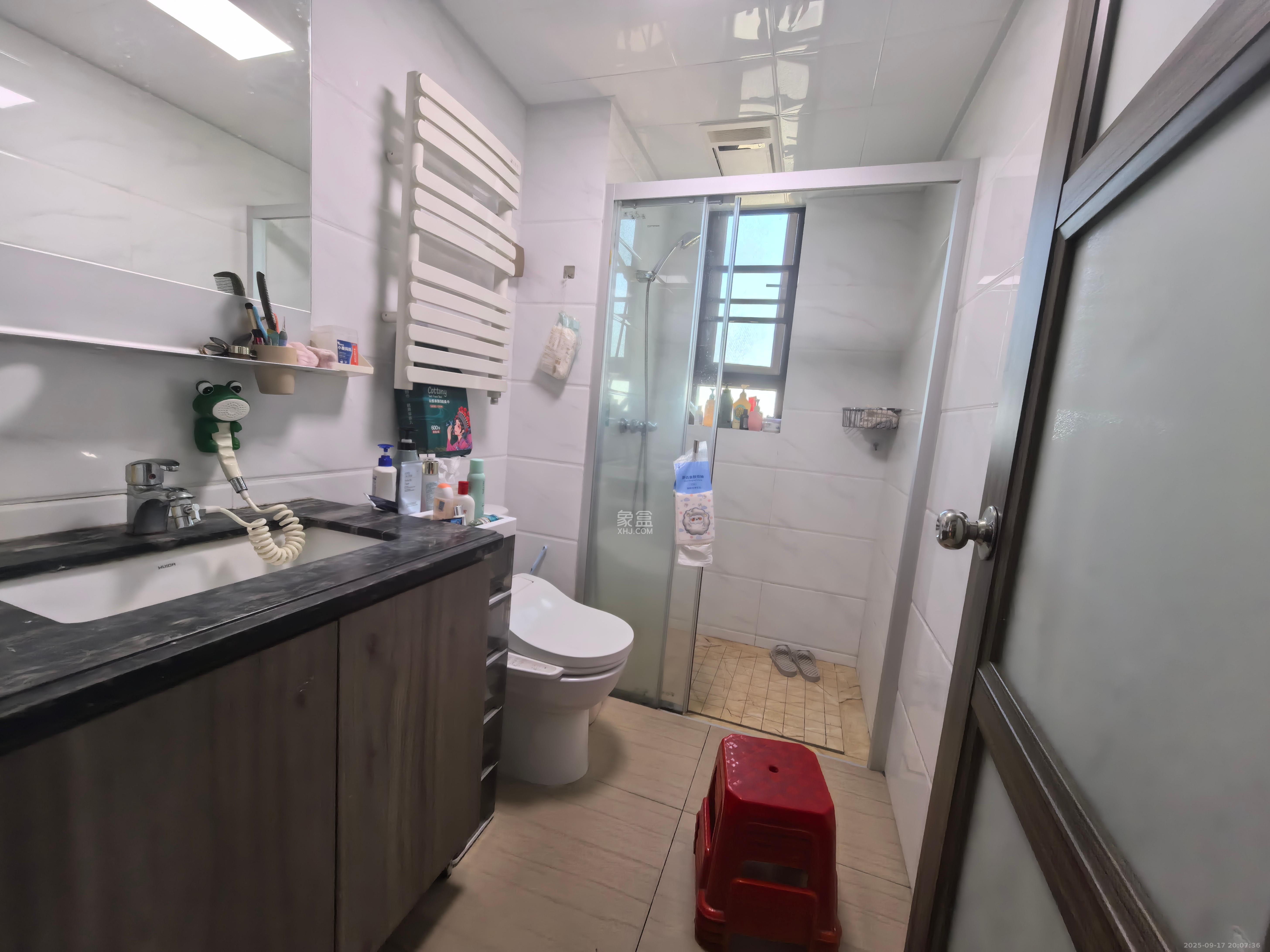 碧桂园星城首府 4室2厅2卫 3500.0元/月 碧桂园星城首府 4室2厅2卫 3500.0元/月室内图