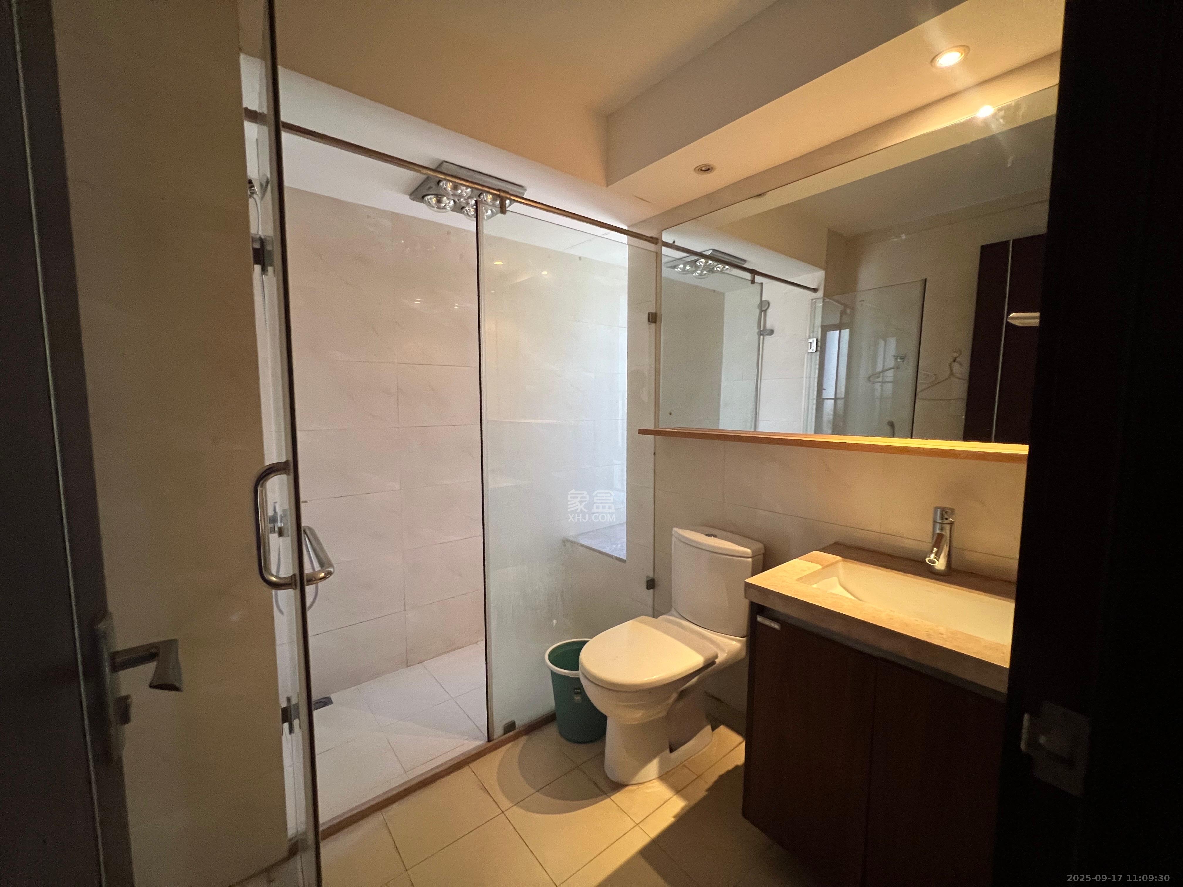 时代倾城一期  3室2厅1卫    2200.0元/月室内图