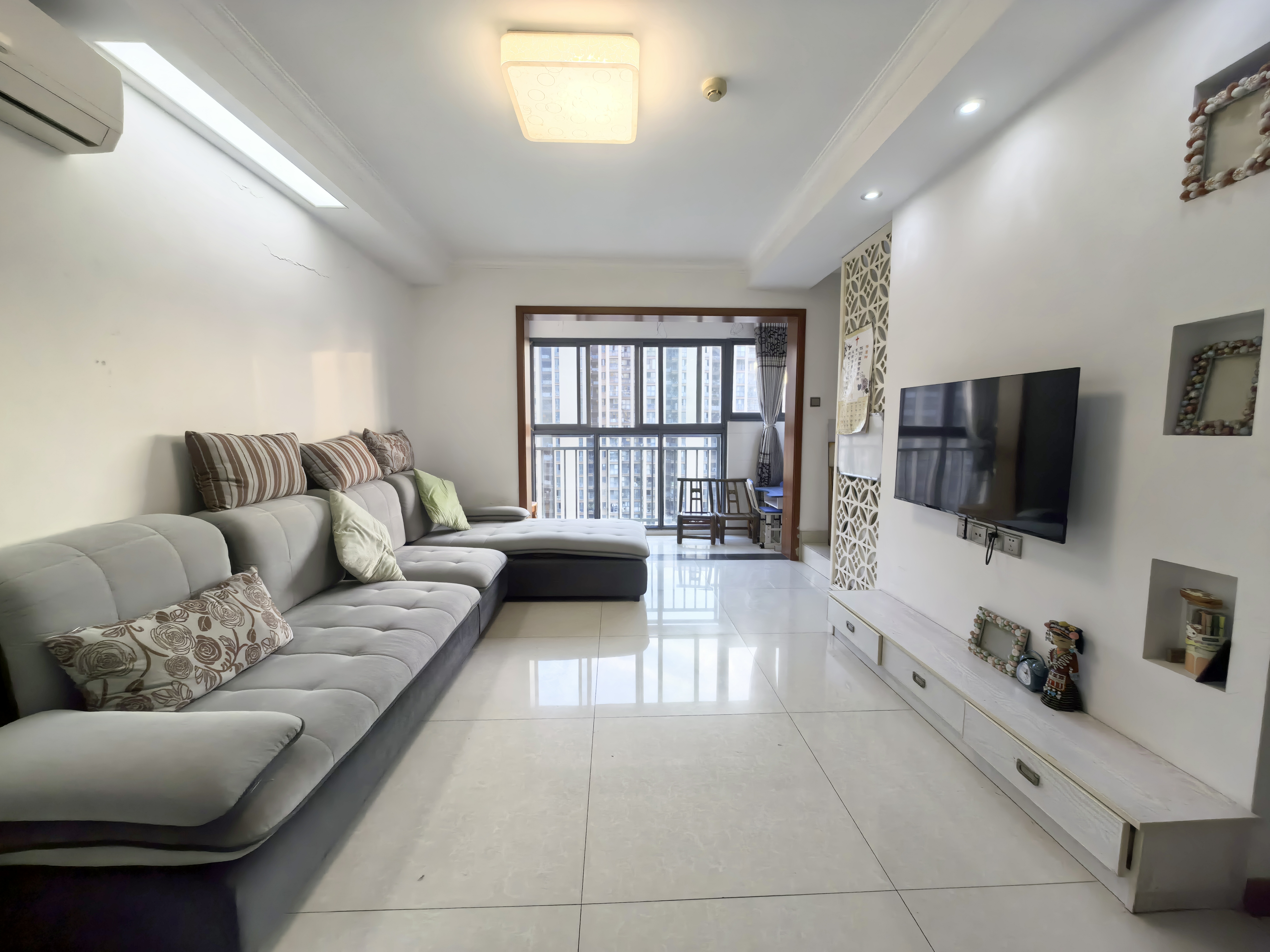 高盛澧园一二期  2室2厅2卫    1400.0元/月室内图