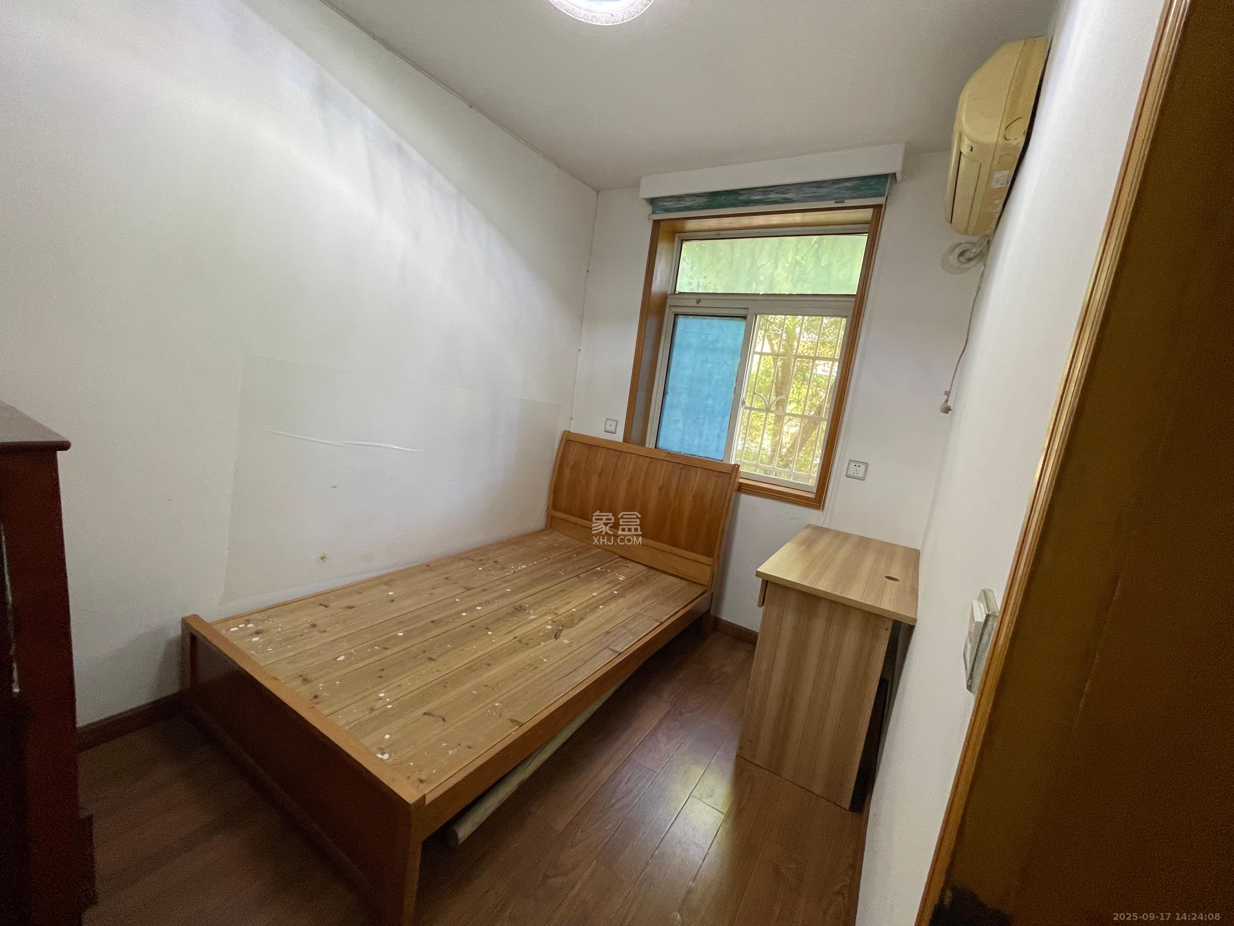 红旗区四片 2室1厅1卫 1400.0元/月 红旗区四片 2室1厅1卫 1400.0元/月室内图