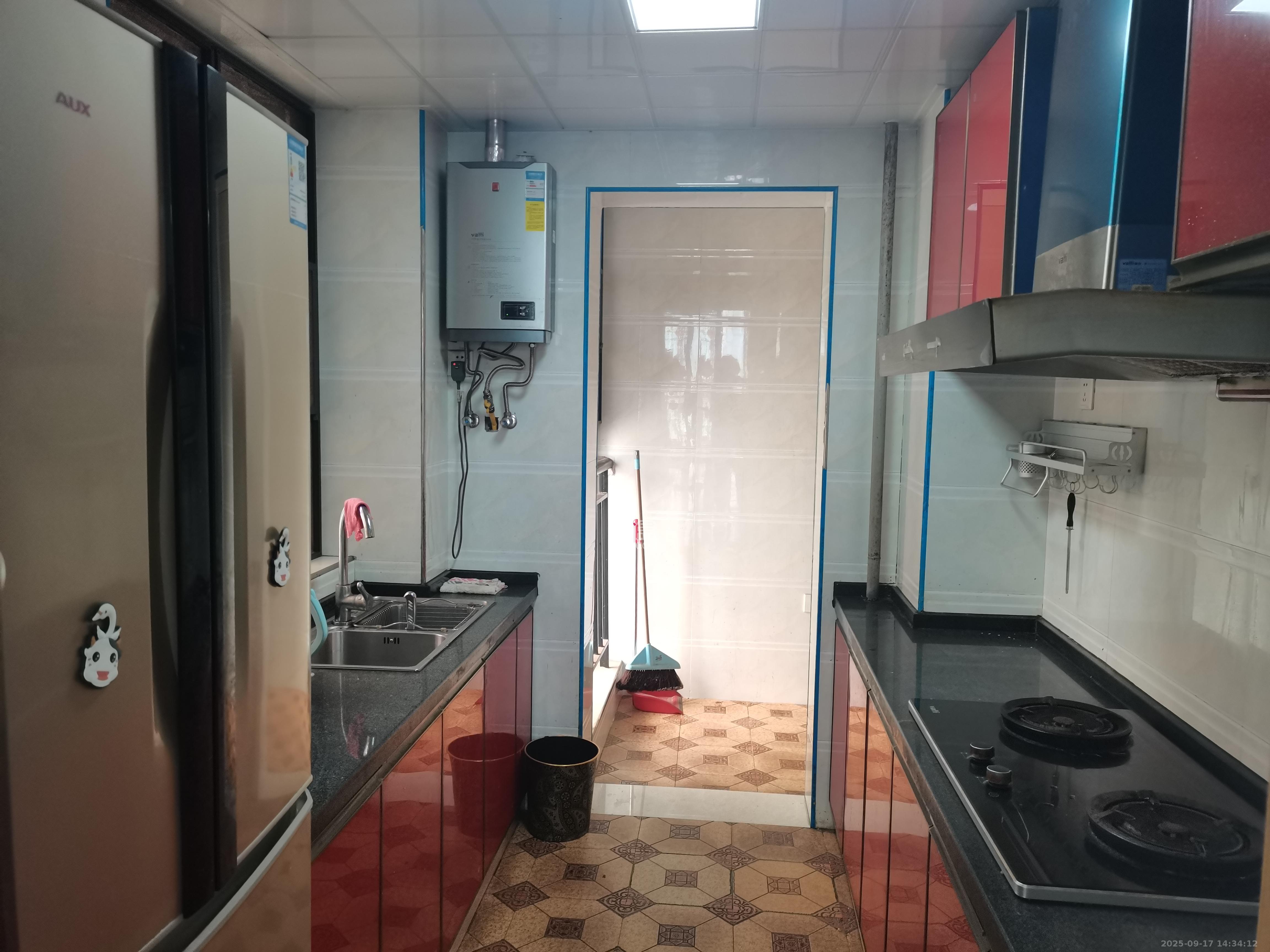 宏聚地中海 2室2厅1卫 1800.0元/月 宏聚地中海 2室2厅1卫 1800.0元/月室内图