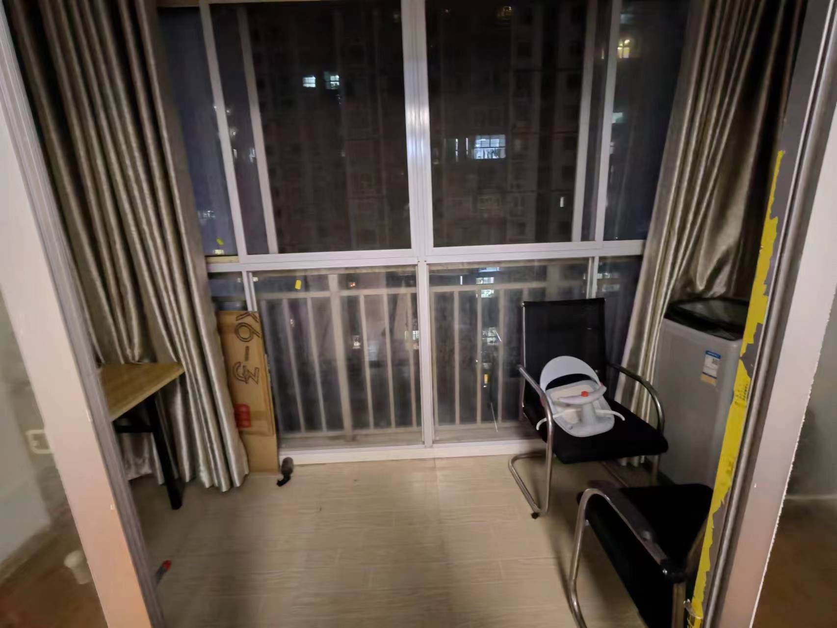 宇元万向城  2室1厅1卫   1700.00元/月室内图