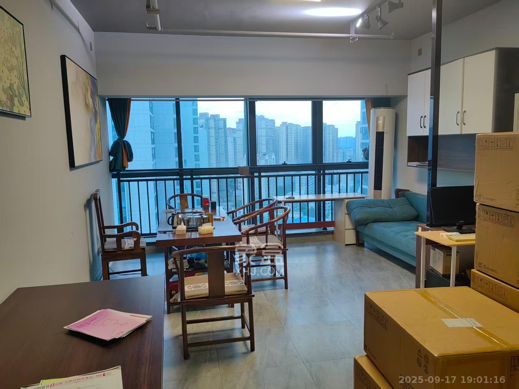 洋湖时代  1室1厅1卫   1700.00元/月室内图