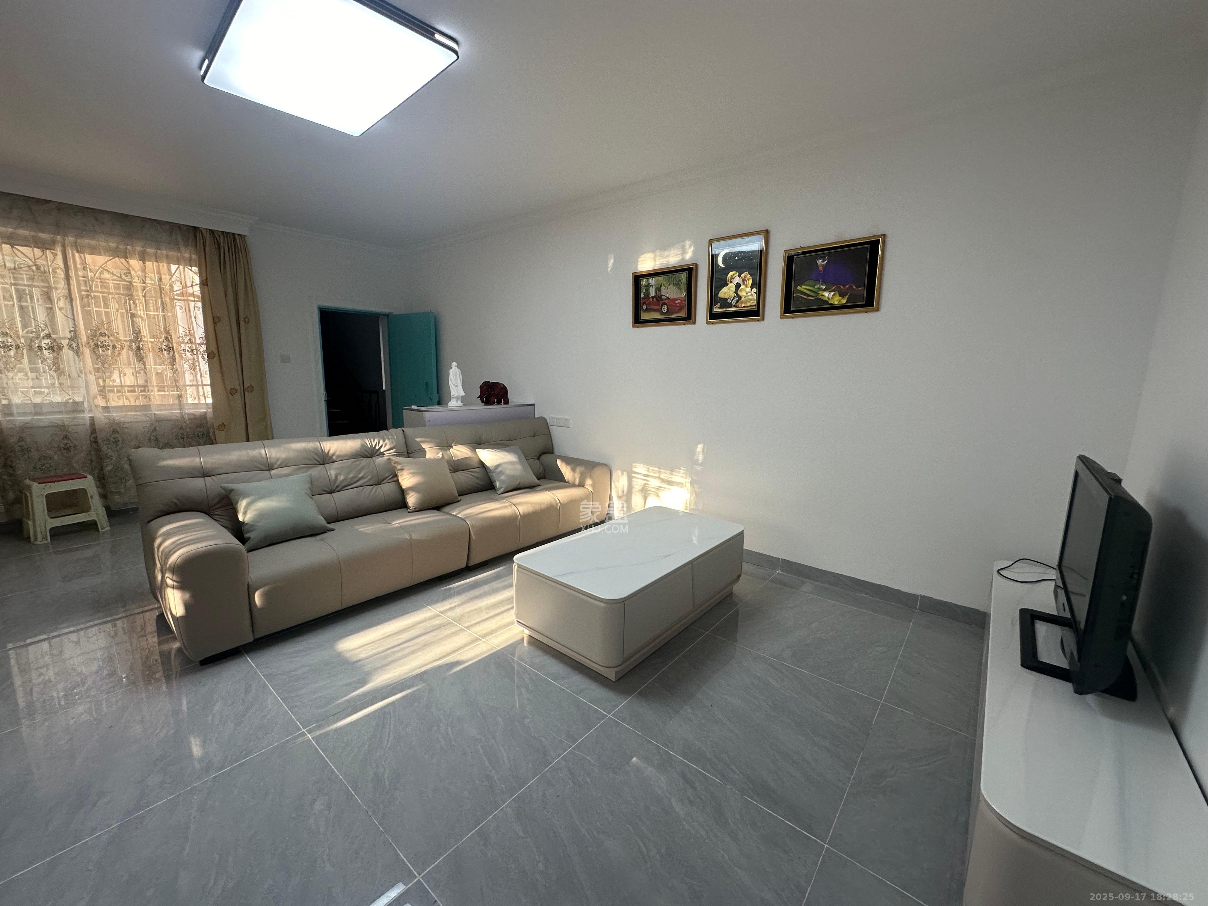 南园小区 2室2厅1卫 1800.0元/月 南园小区 2室2厅1卫 1800.0元/月室内图