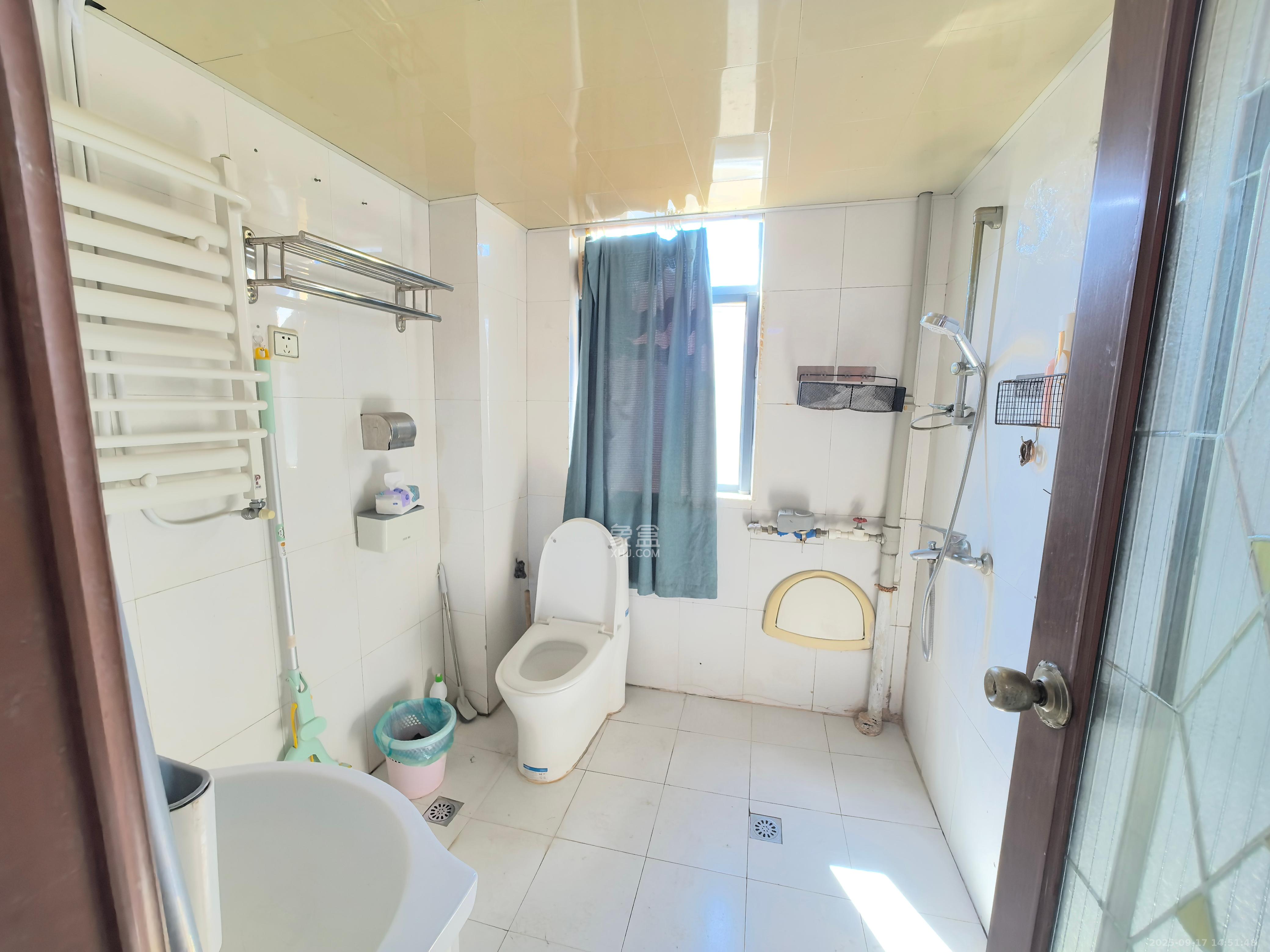 书香名邸  2室2厅1卫    2500.0元/月室内图