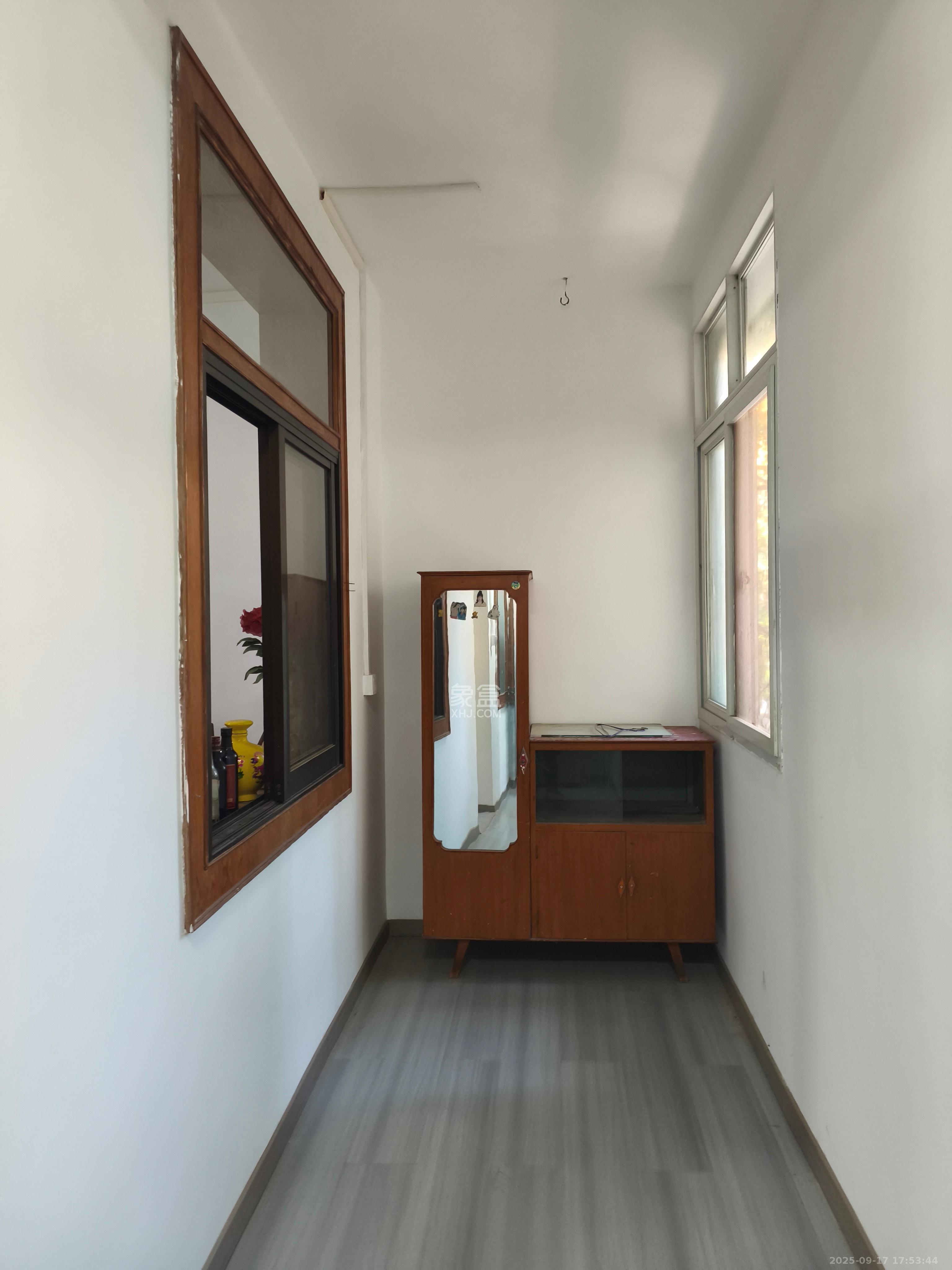 中南大学建设新村 2室1厅1卫 2000.0元/月 中南大学建设新村 2室1厅1卫 2000.0元/月室内图